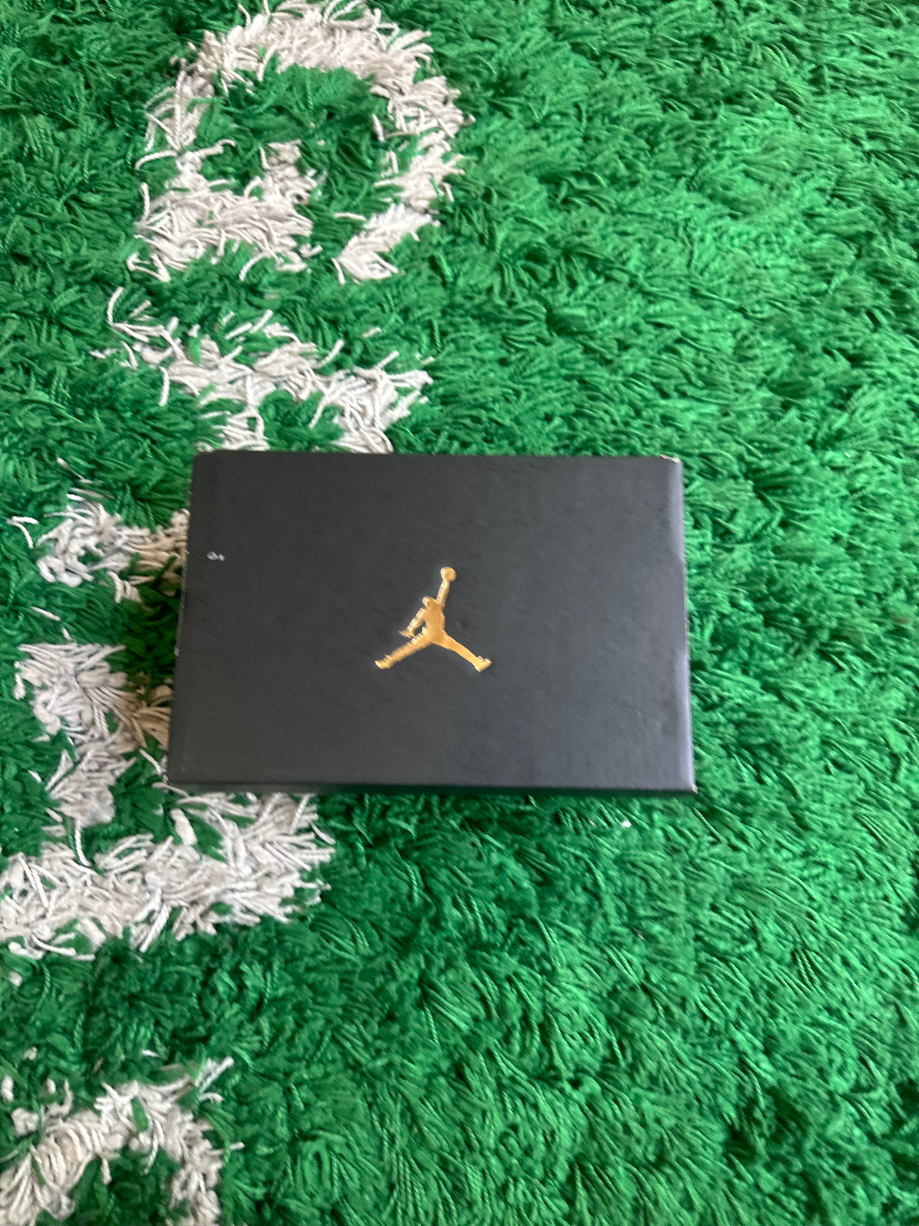 Jordan 4 “White Thunder” TD