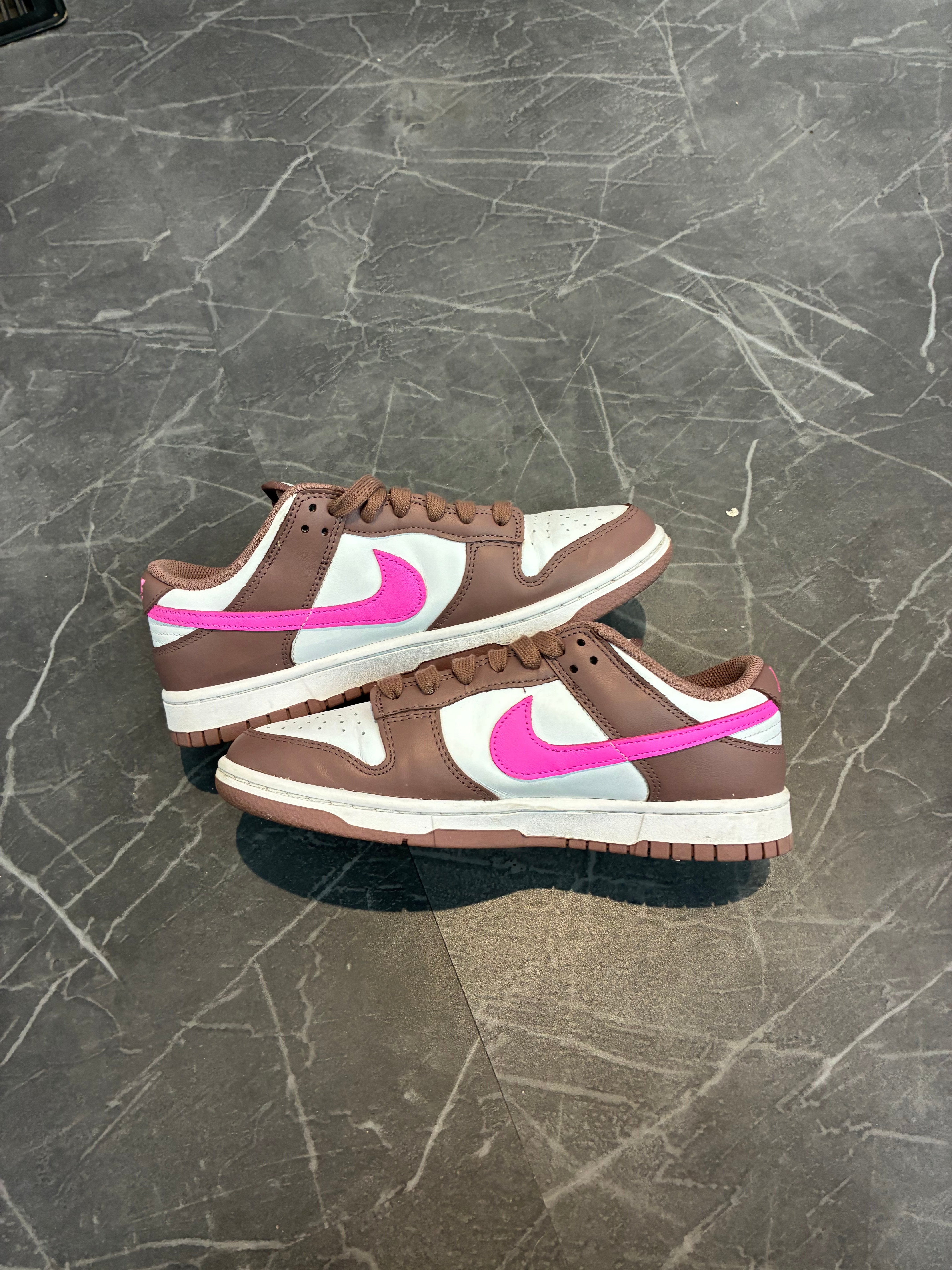 Nike Dunk Low “Smokey Mauve”