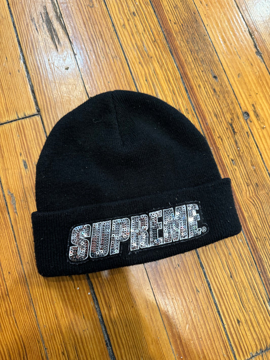 Supreme Sequin Logo Beanie “Black”