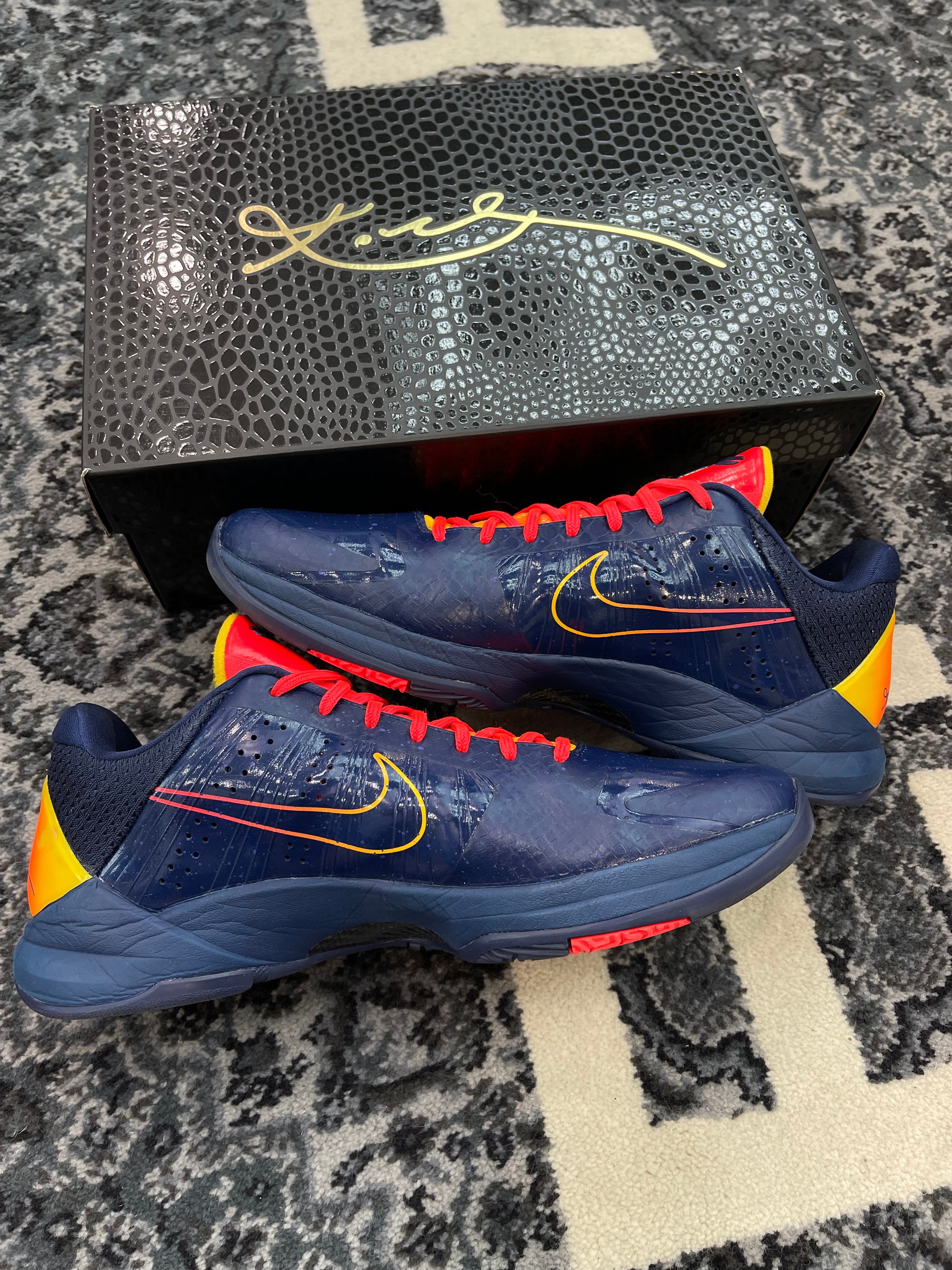 Kobe 5 Protro Caitlin Clark “Indiana Fever”