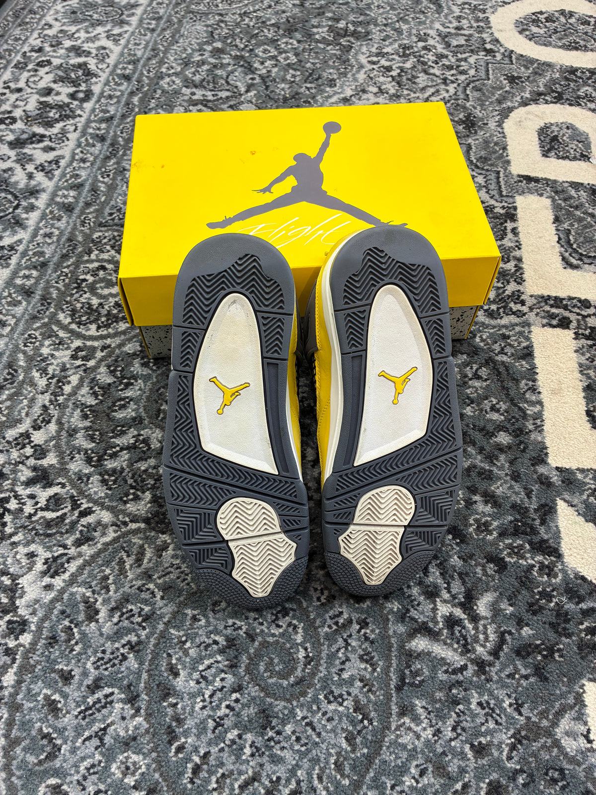 Jordan 4 “Lightning”