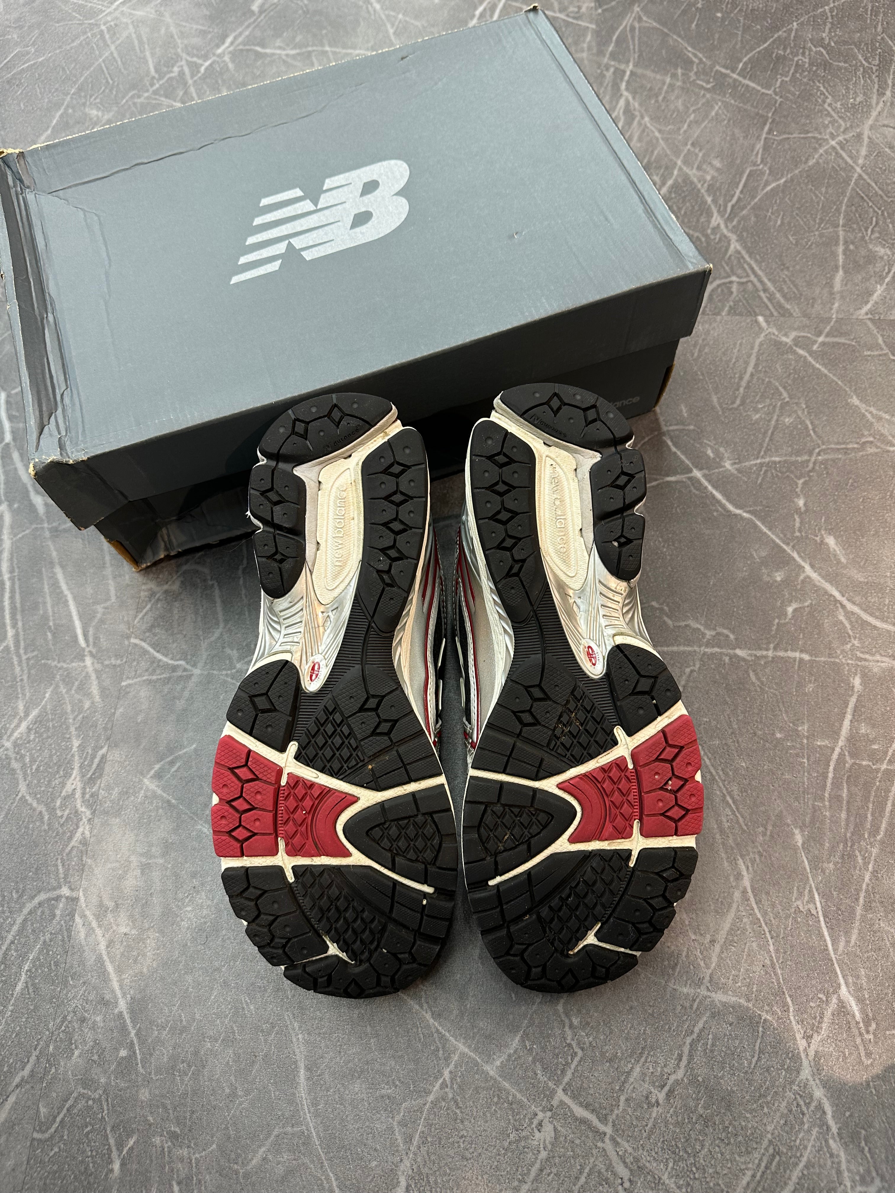 New Balance 1906R “Silver Classic Crimson”