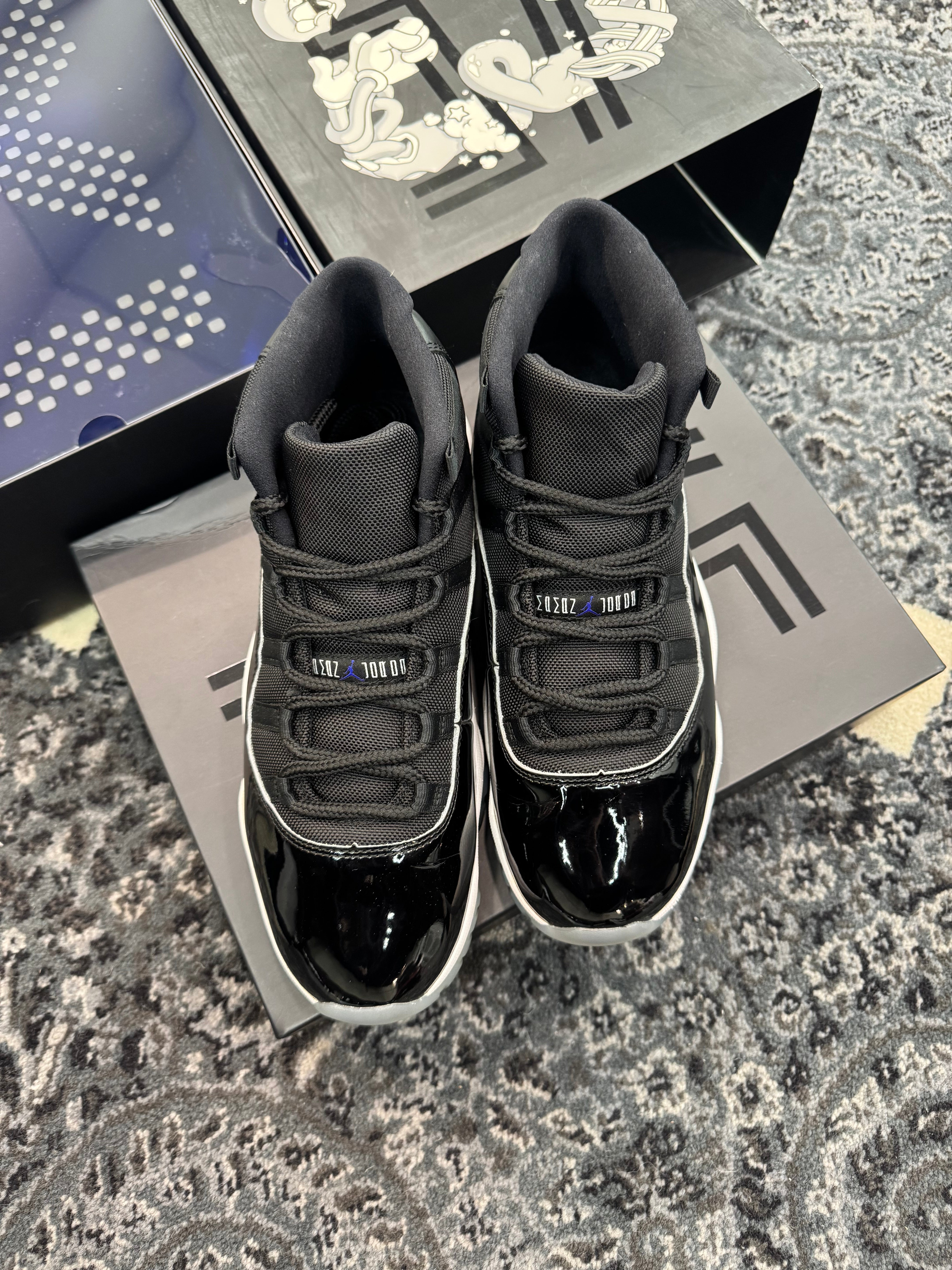 Jordan 11 Space Jam (2016)