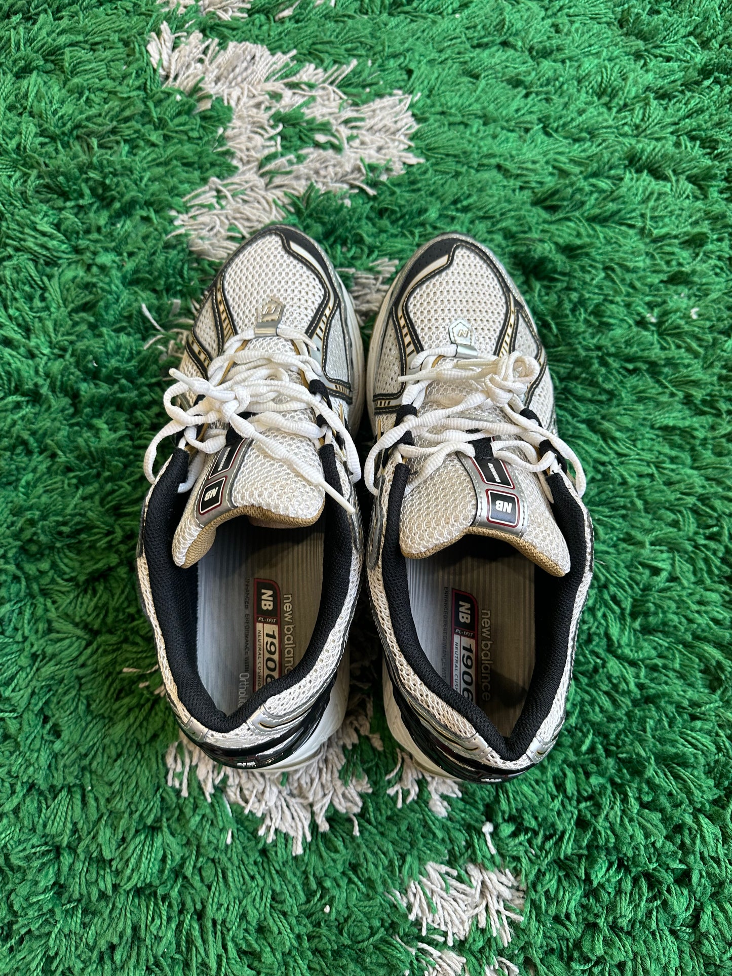 New Balance 1906R “Black White Gold”