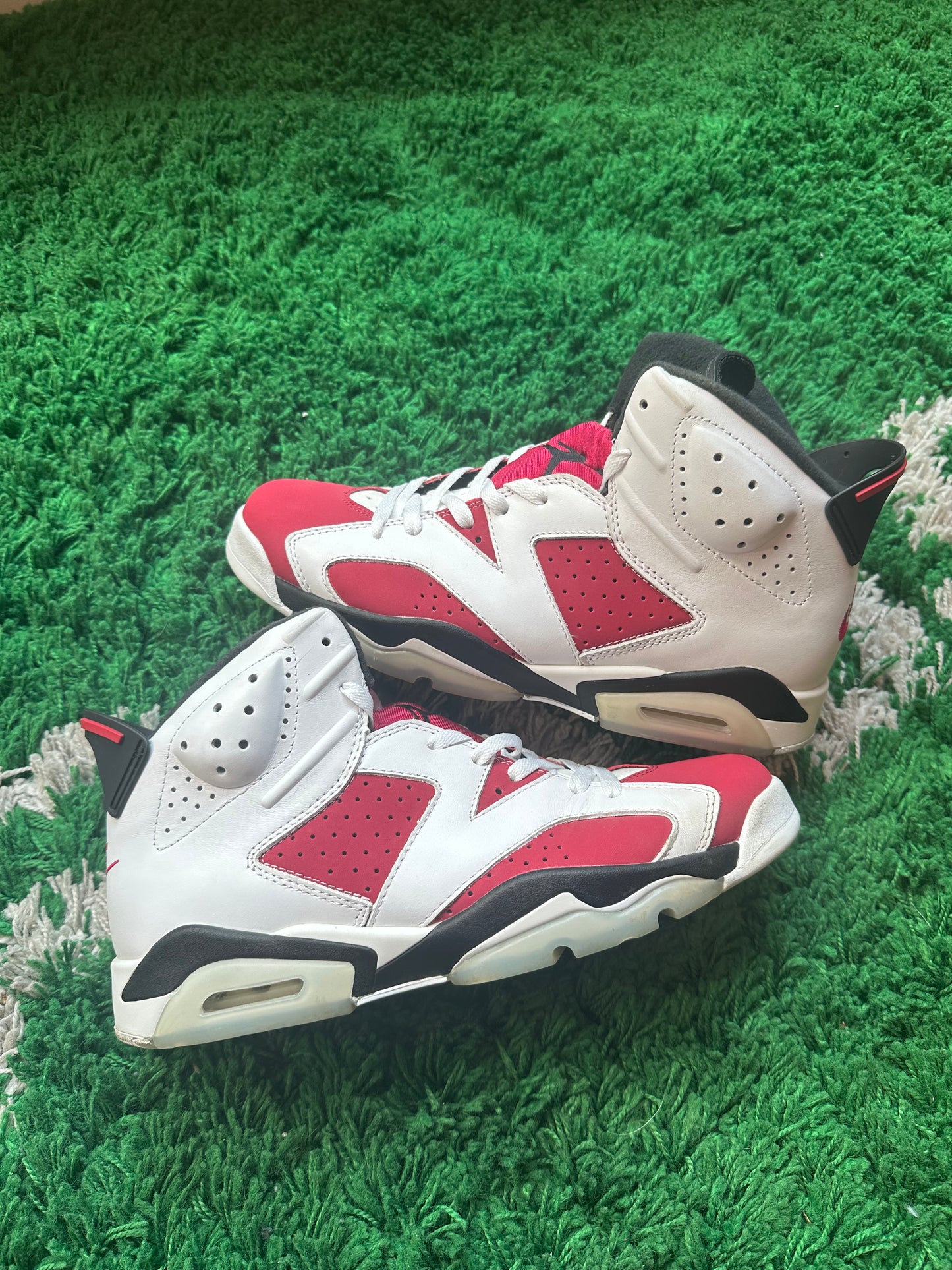 Jordan 6 “Carmine”