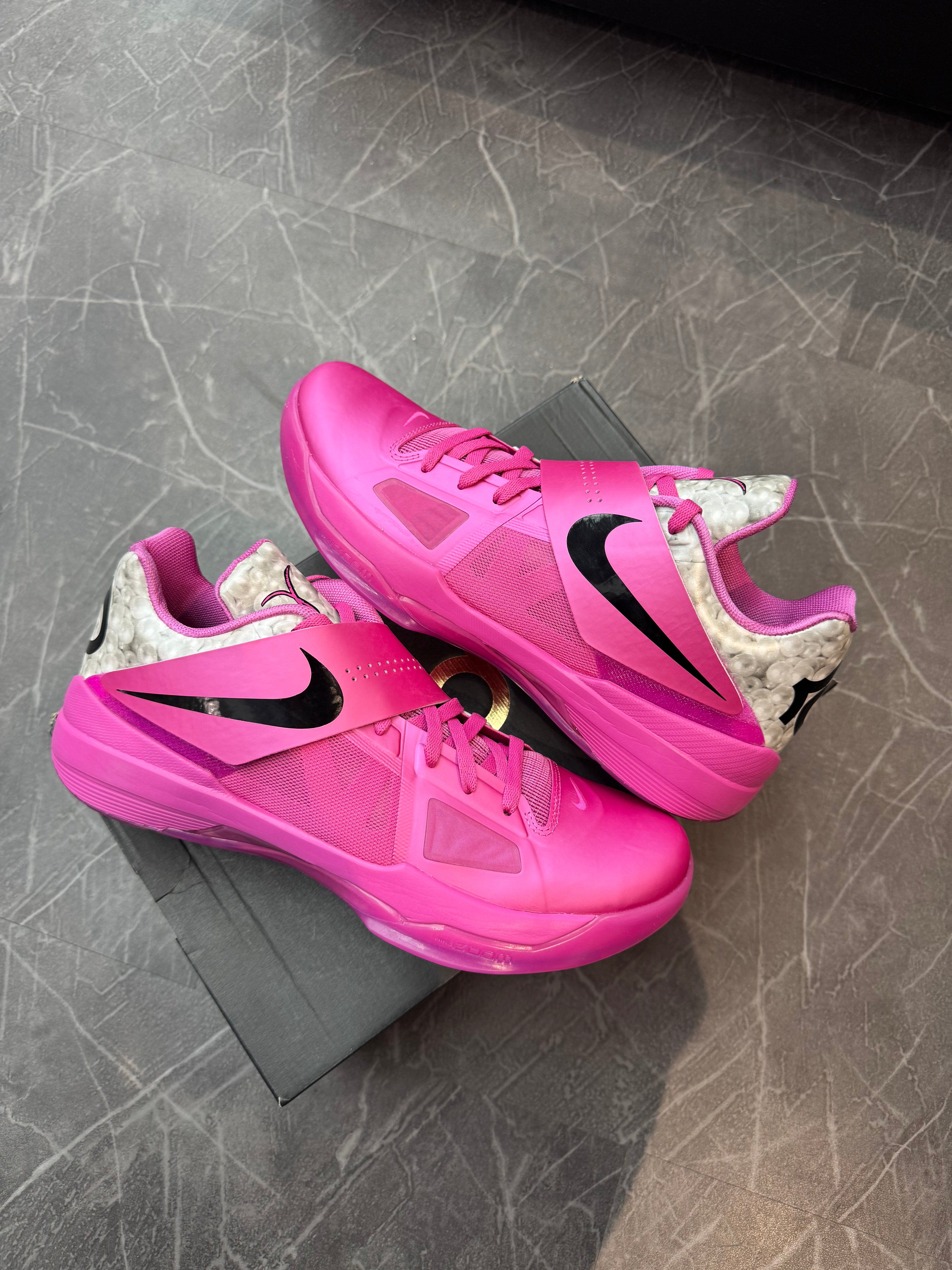 Nike KD 4 “Aunt Pearl” (2024)