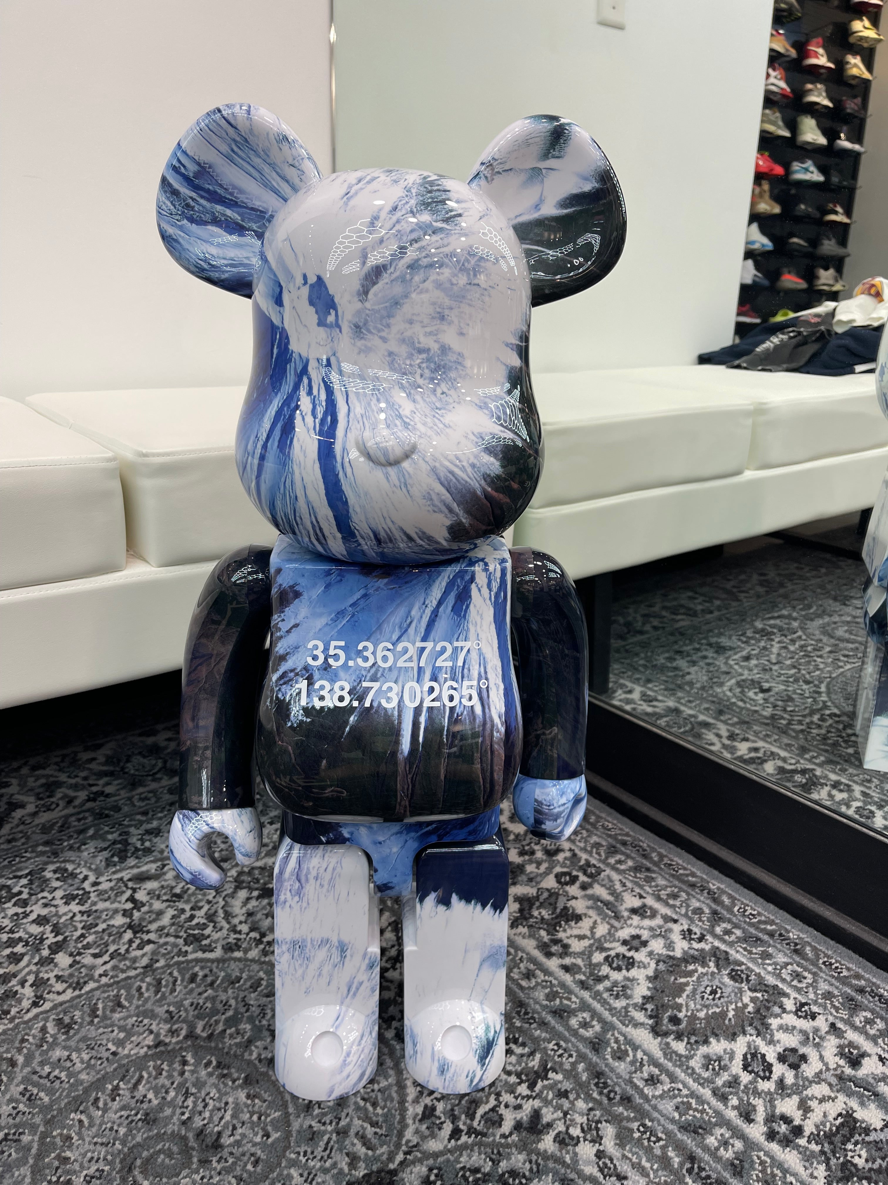 Bearbrick 1000% Benjamin Grant Overview “Fuji”