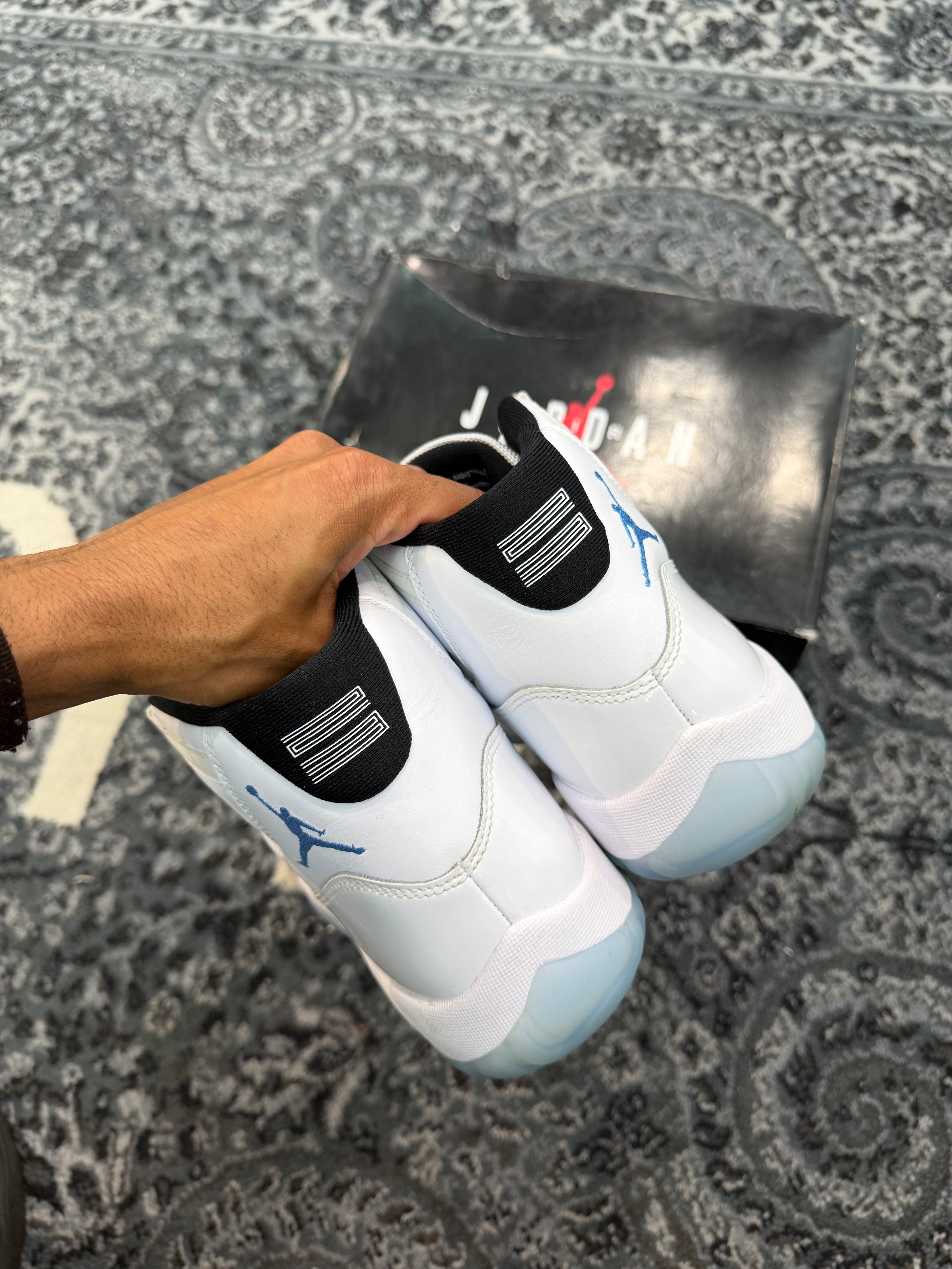 Jordan 11 “Legend Blue”