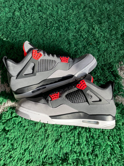 Jordan 4 “Infrared”