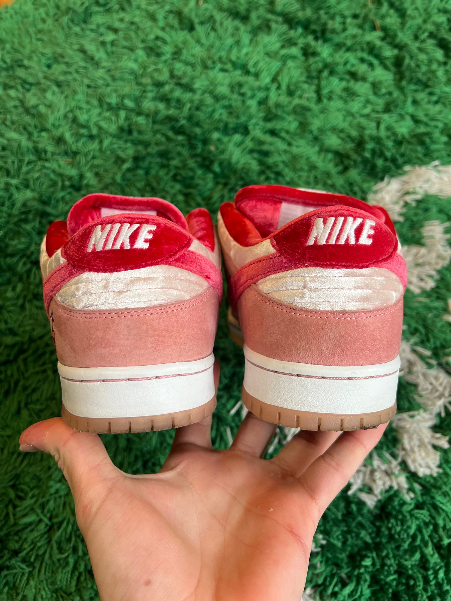 Nike Dunk Low SB “Strange Love”