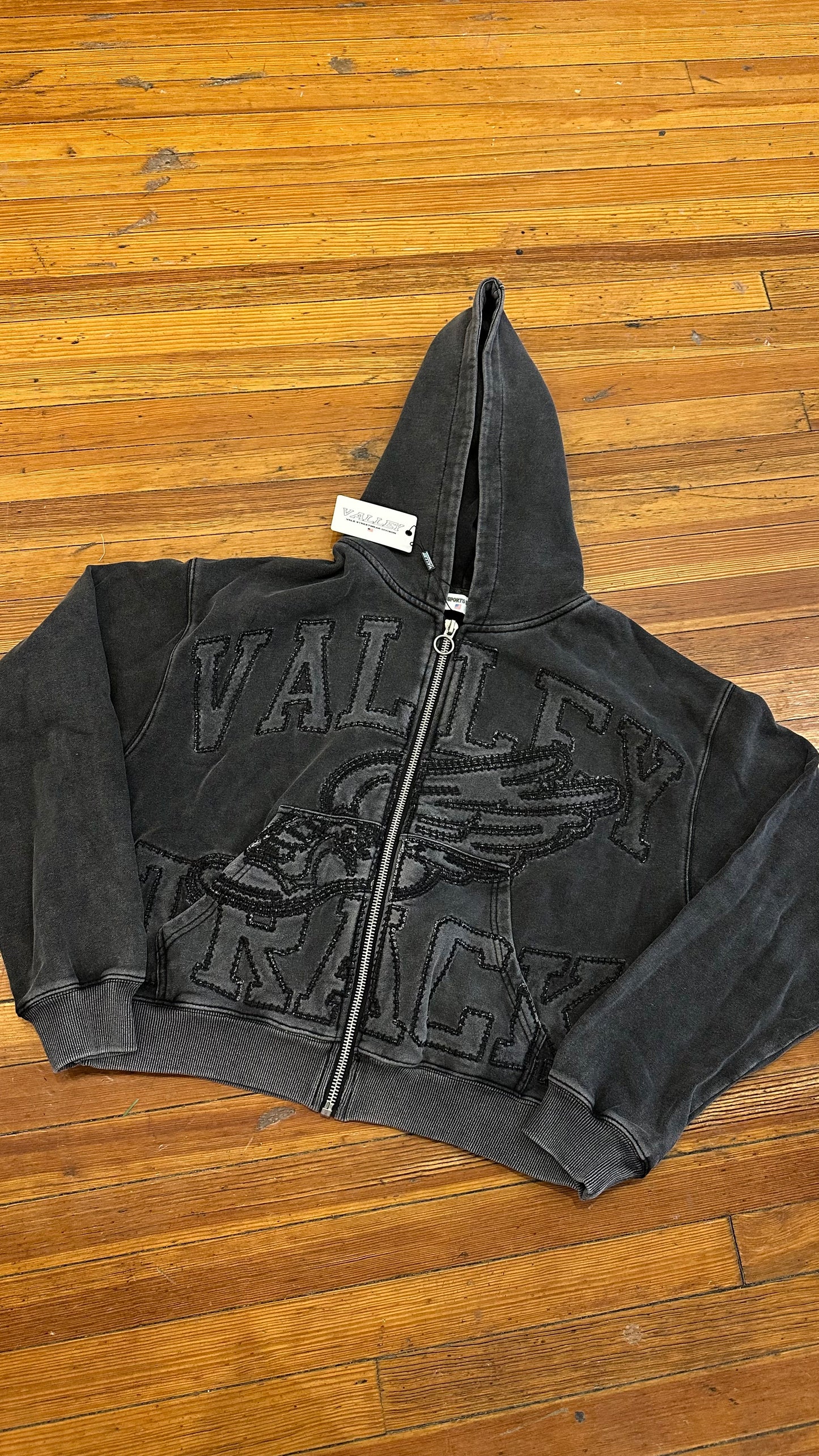 Vale Forever Black Cat Zip Up