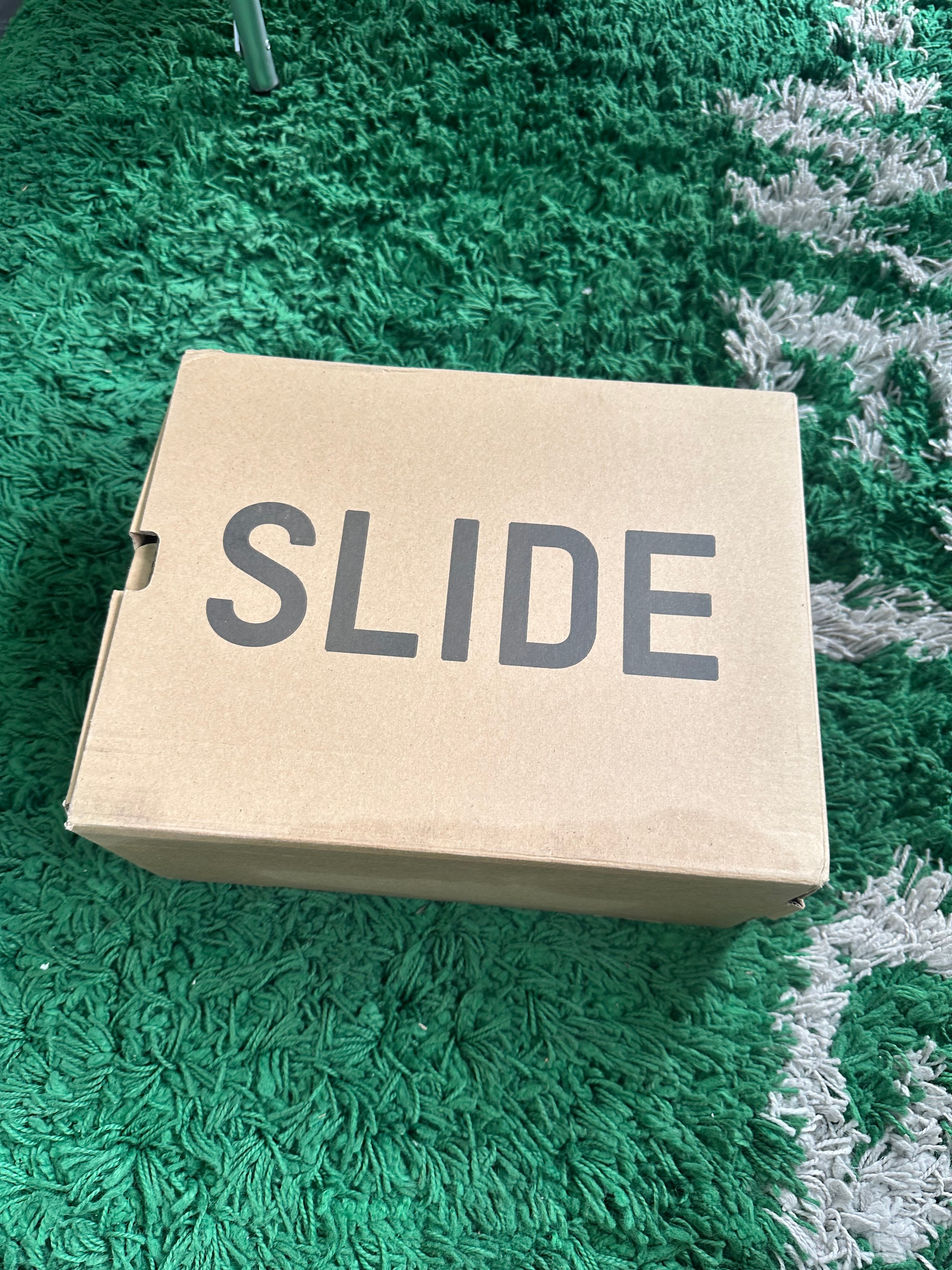 Yeezy Slide “Resin”