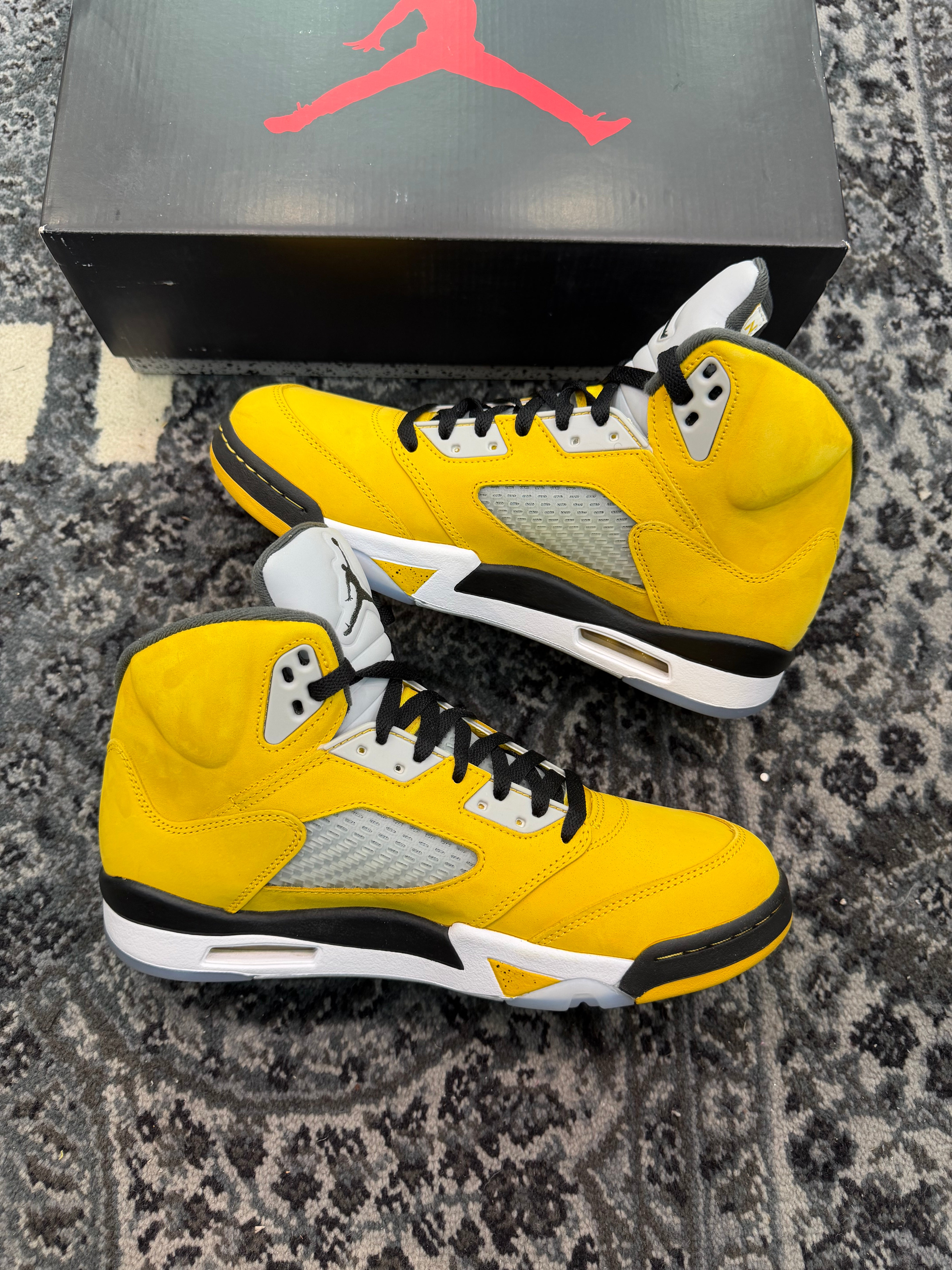Jordan 5 “Tokyo”