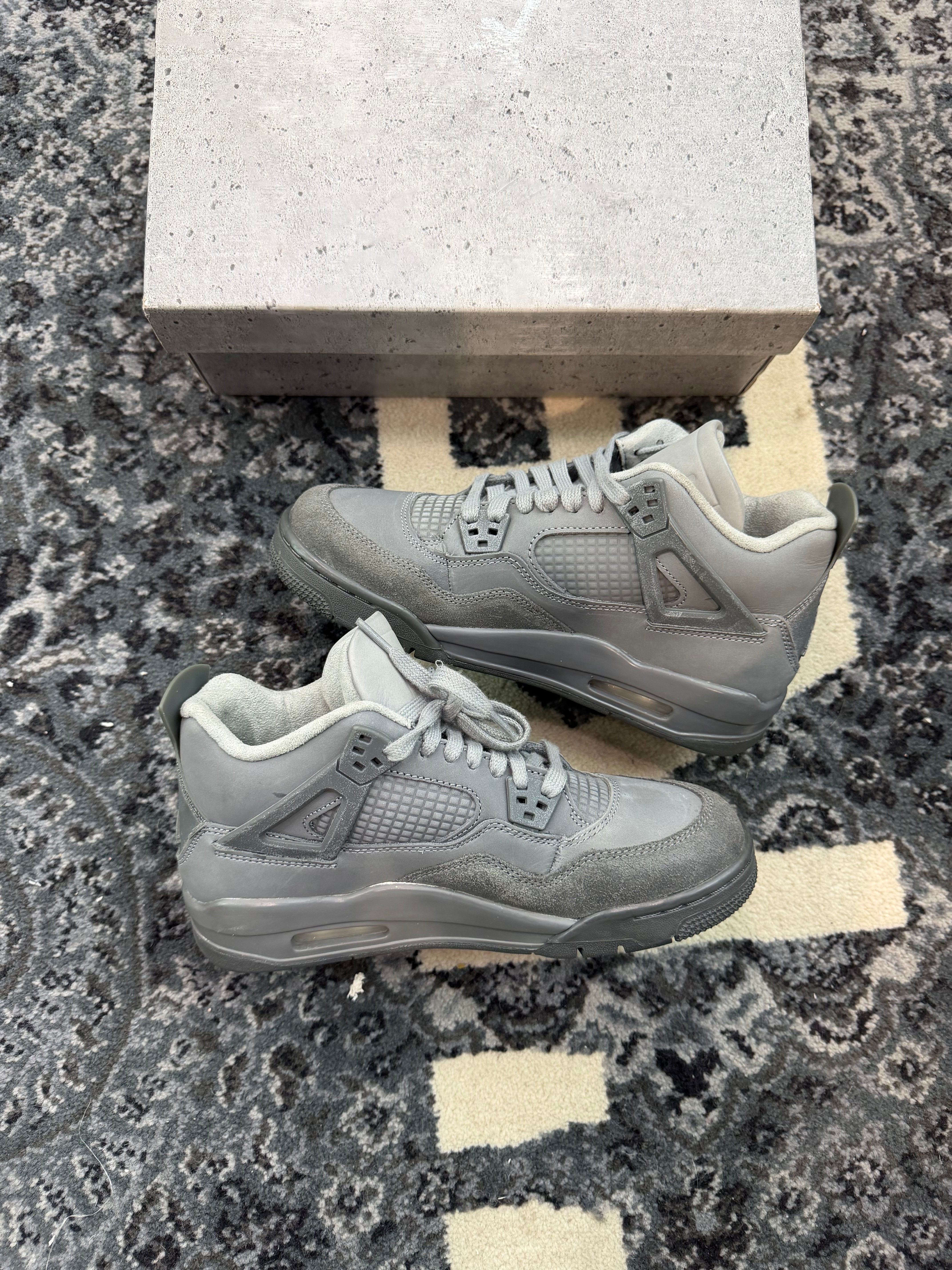 Jordan 4 “Wet Cement”