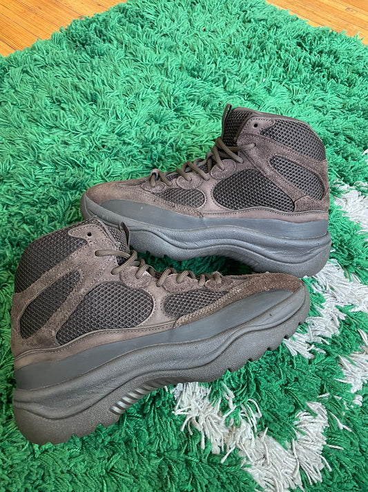 Yeezy Boots “Oil”