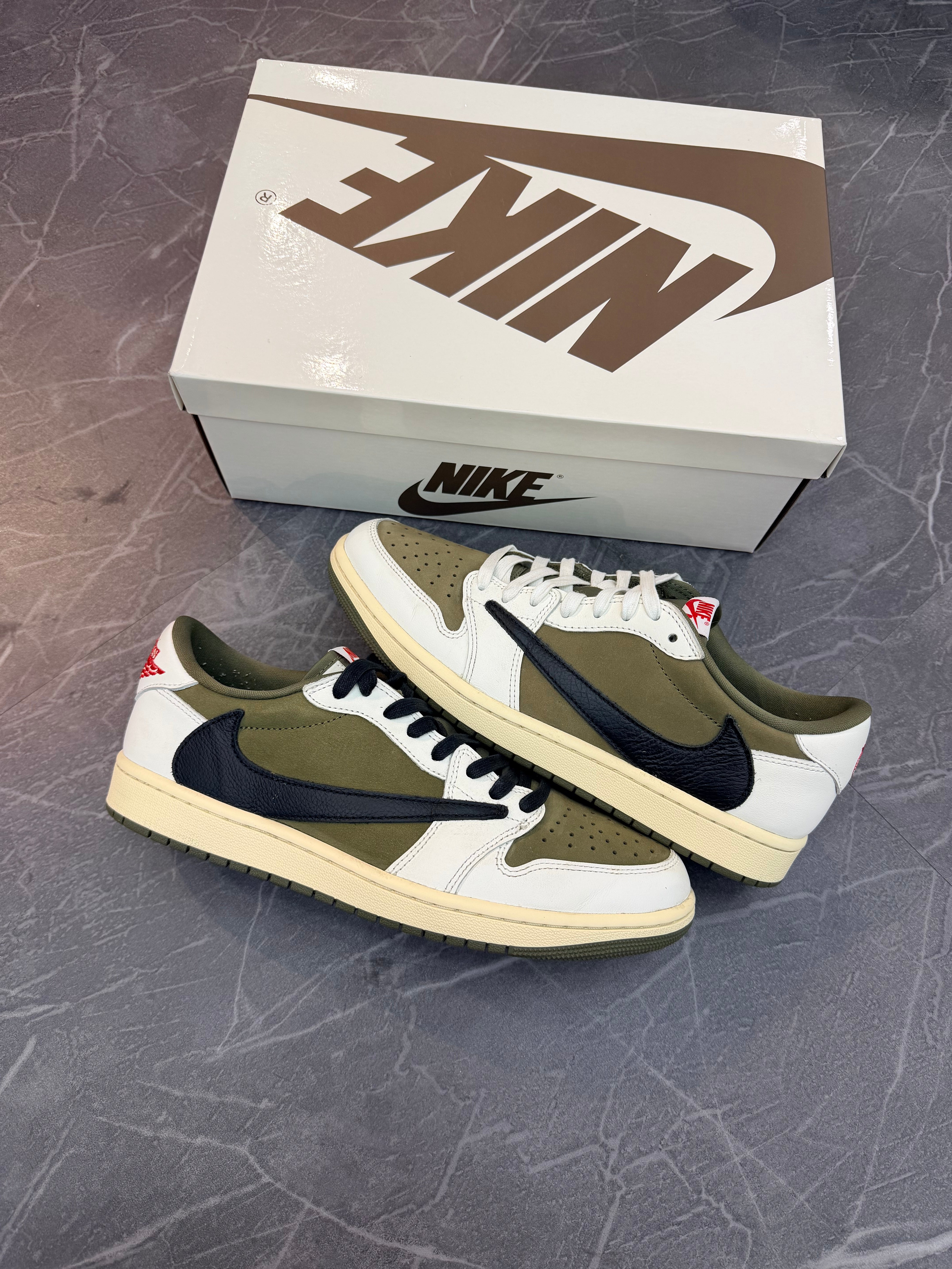 Travis Scott Jordan 1 Low “Medium Olive”