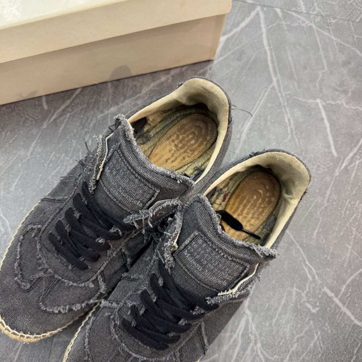Maison Margiela Replica Espadrilles Grey - Image 3