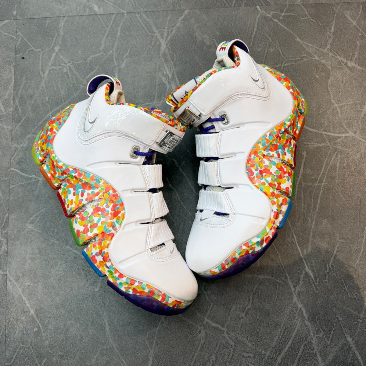 Nike LeBron 4 Fruity Pebbles (2024) - Image 1