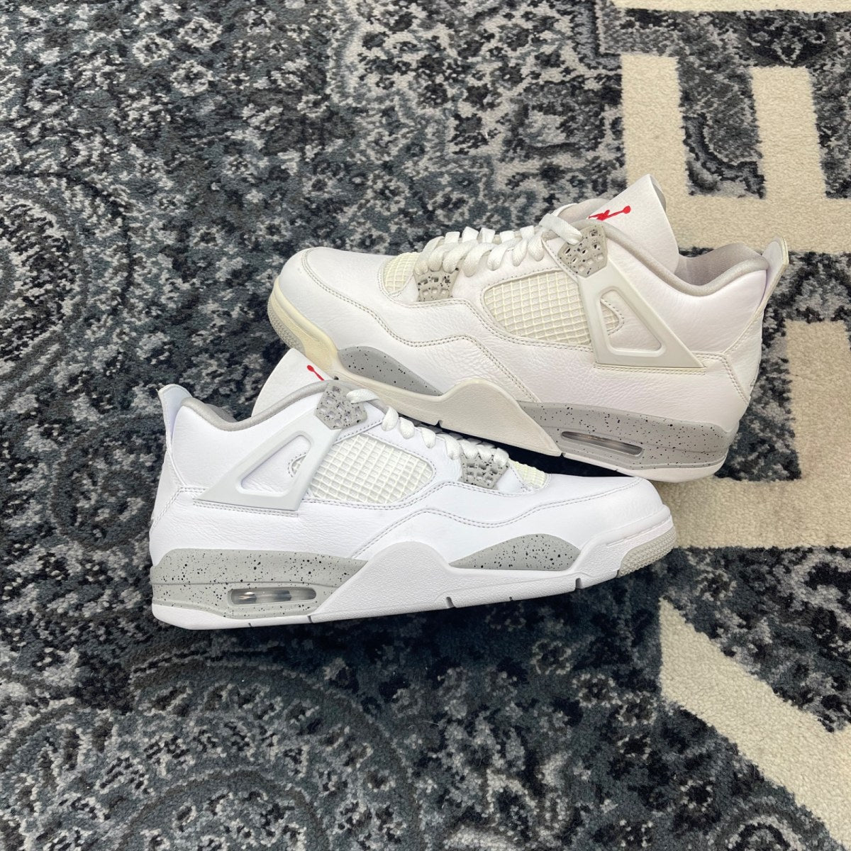Jordan 4 Retro White Oreo (2021) - Image 1