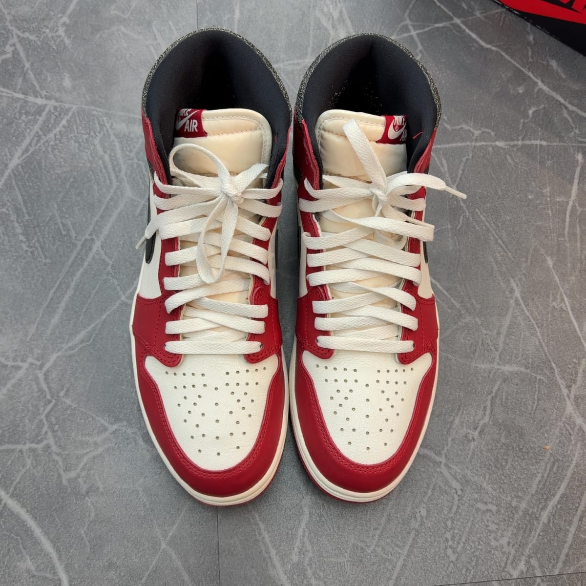 Jordan 1 Retro High OG Chicago Lost and Found (Size 10.5) (Lightly Worn)