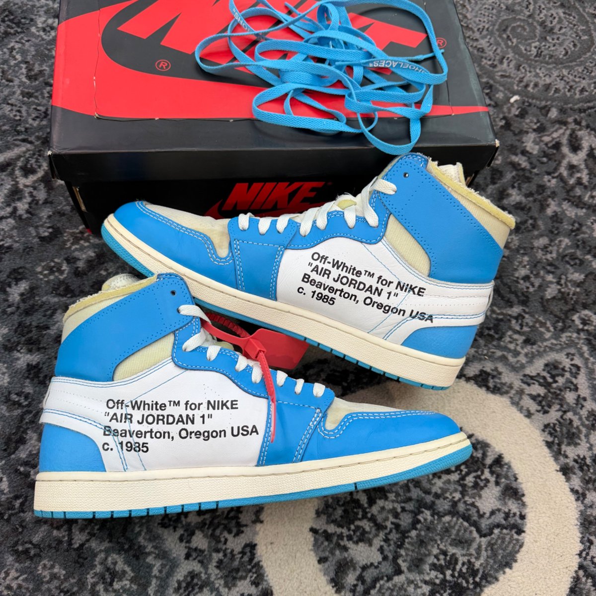 Jordan 1 Retro High Off-White University Blue - back