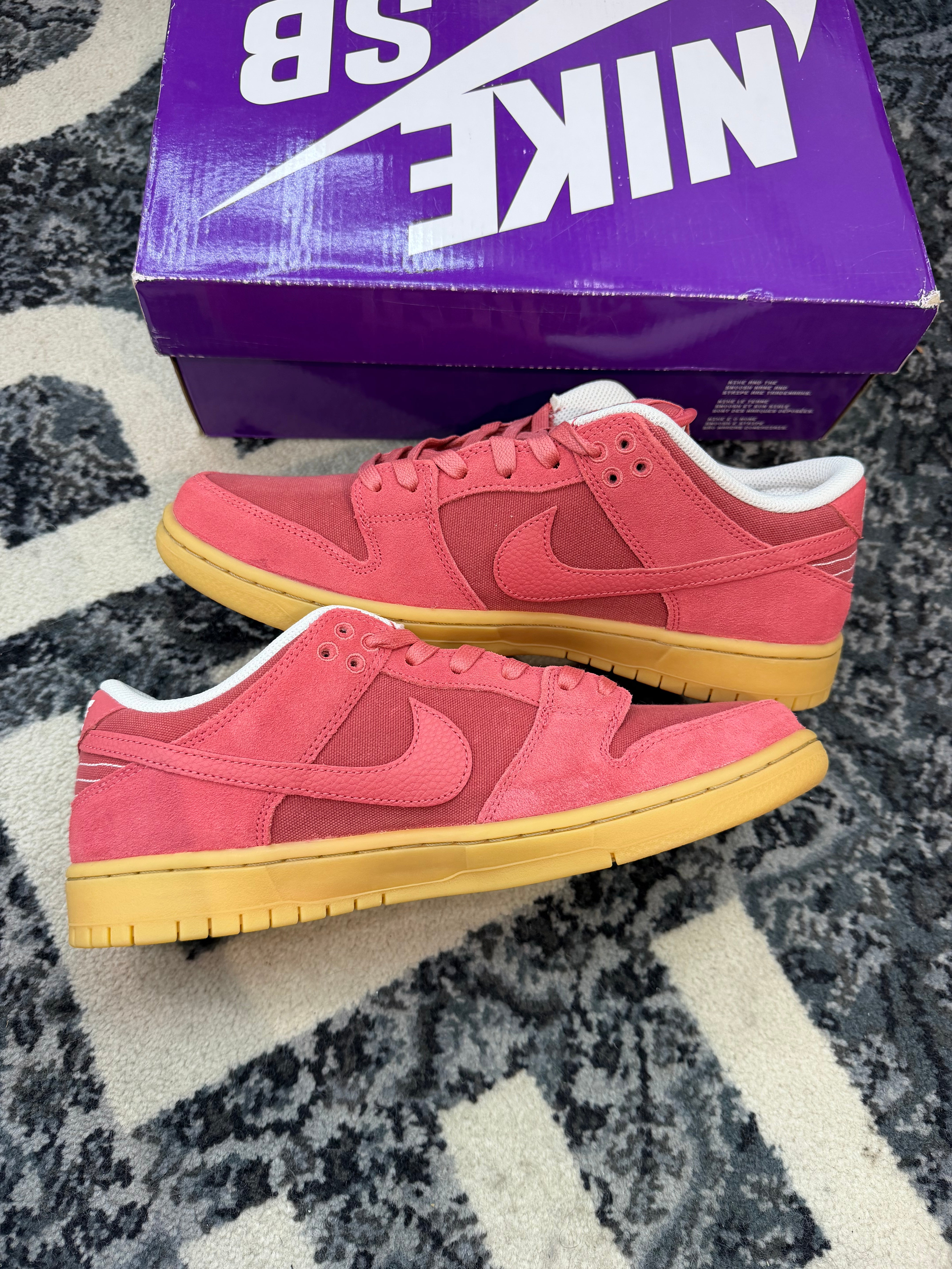 Nike Dunk Low SB “Adobe”
