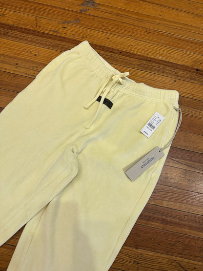 Essentials Sweatpants “Canary Velvet”