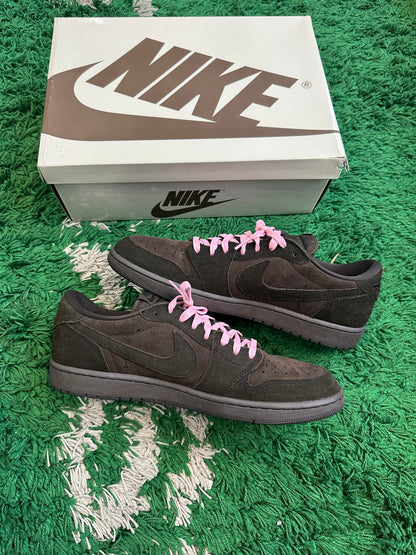 Jordan 1 Low Travis Scott “Velvet Brown”