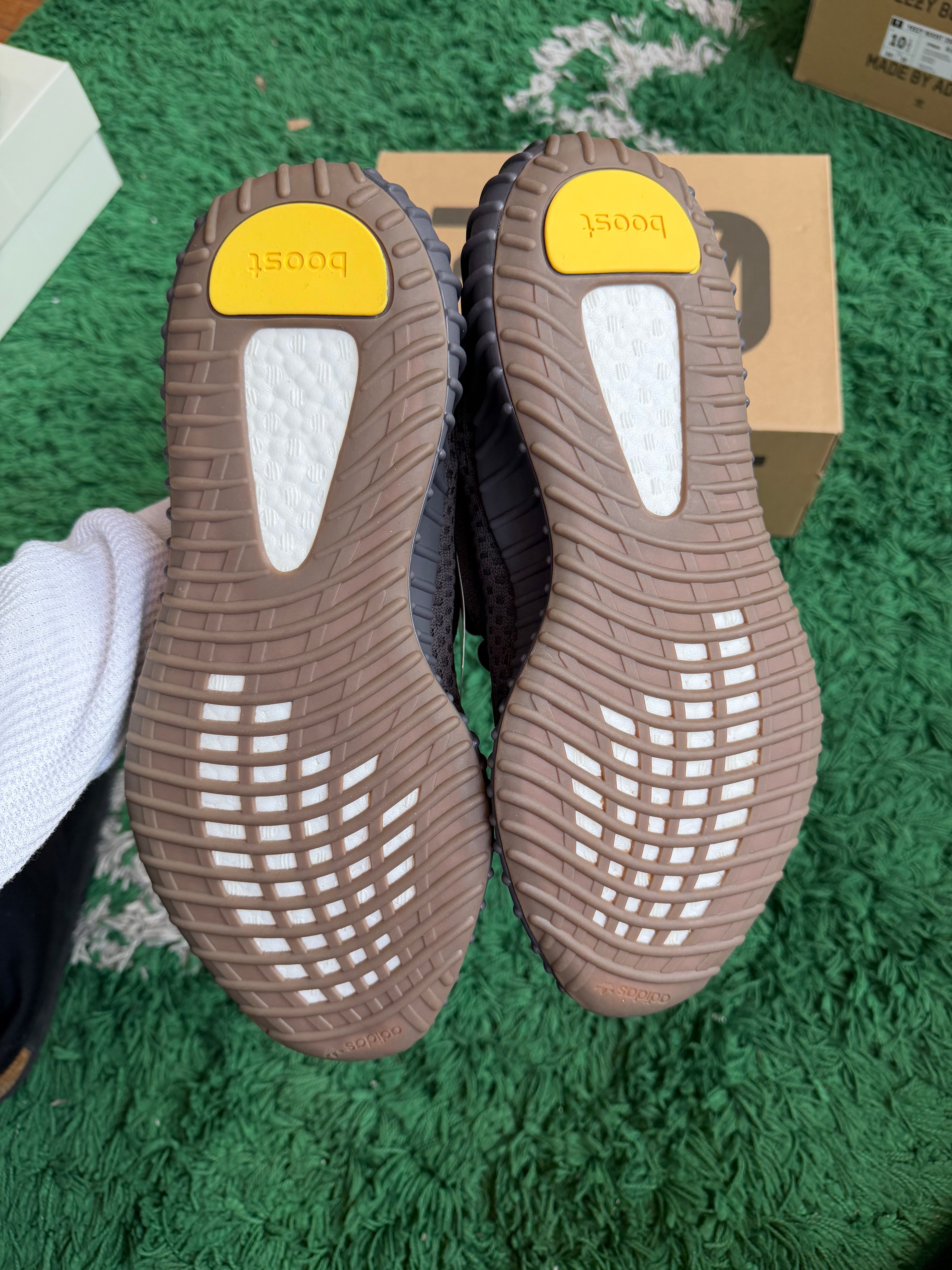 Yeezy 350 “Cinder”