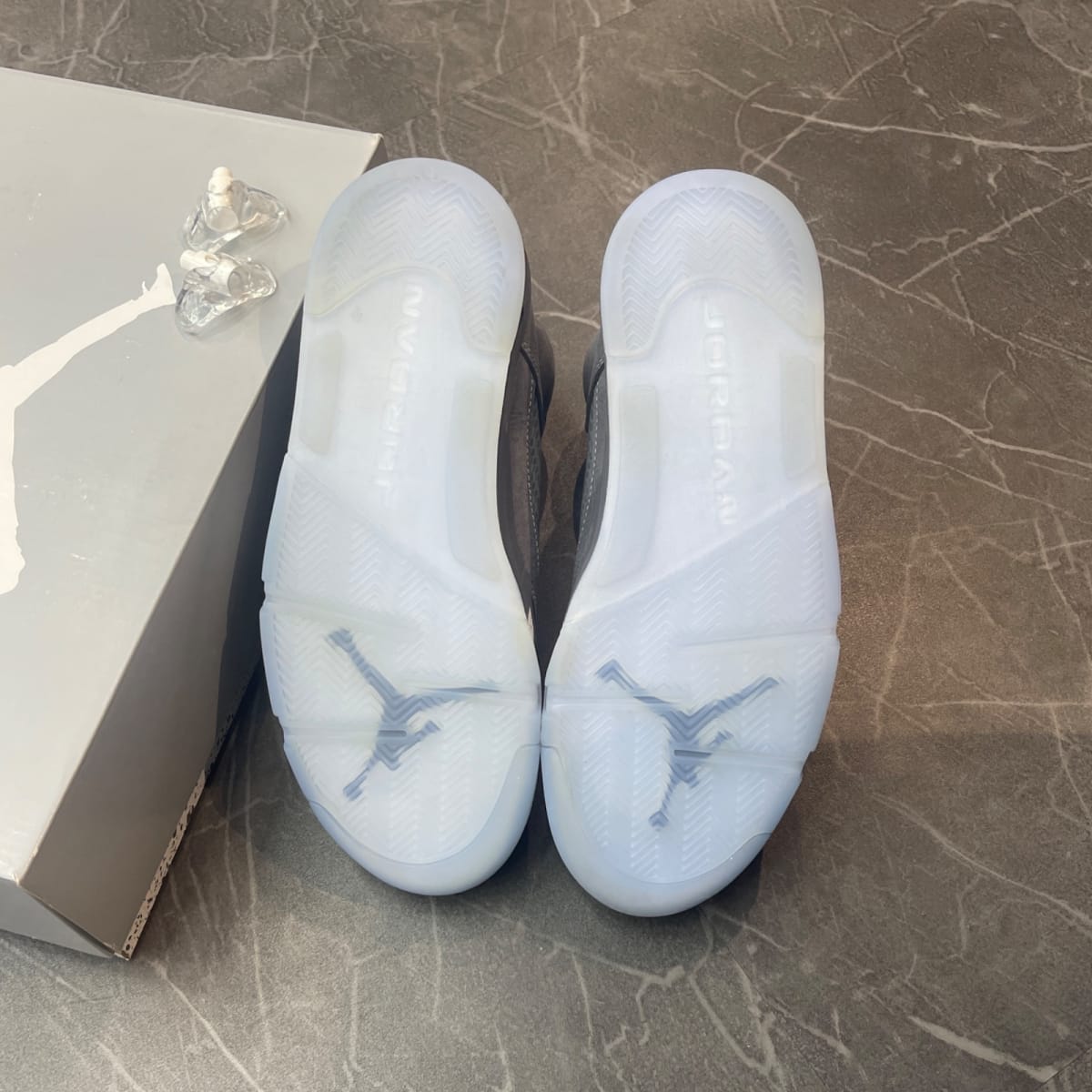 Jordan 5 Retro Wolf Grey (2026) (Size 9) (Lightly Worn)