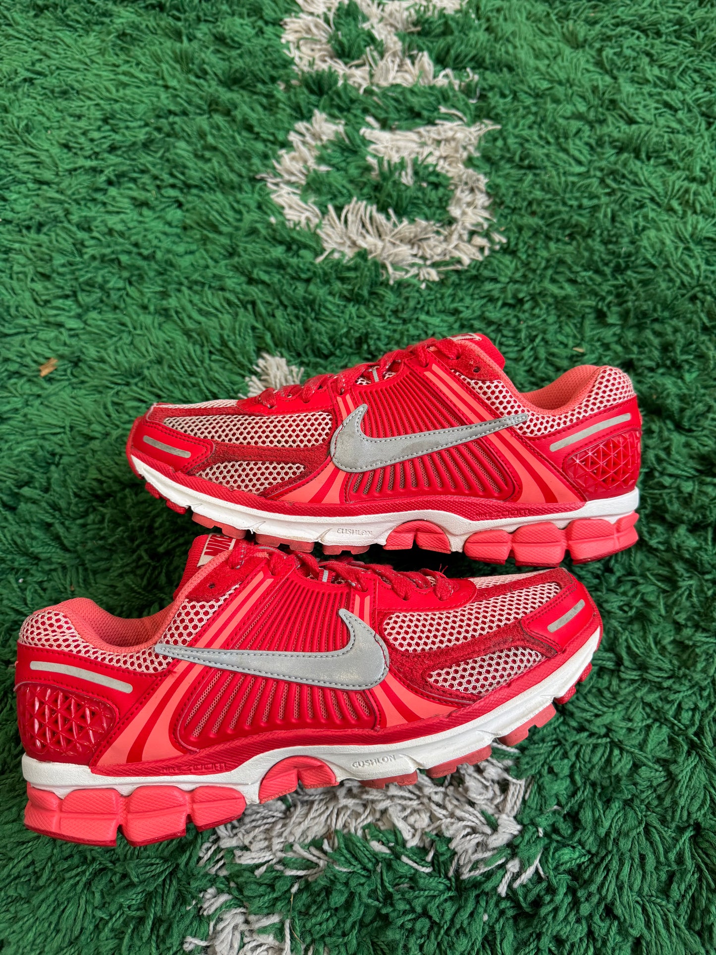 Nike Zoom Vomero 5 “University Red”