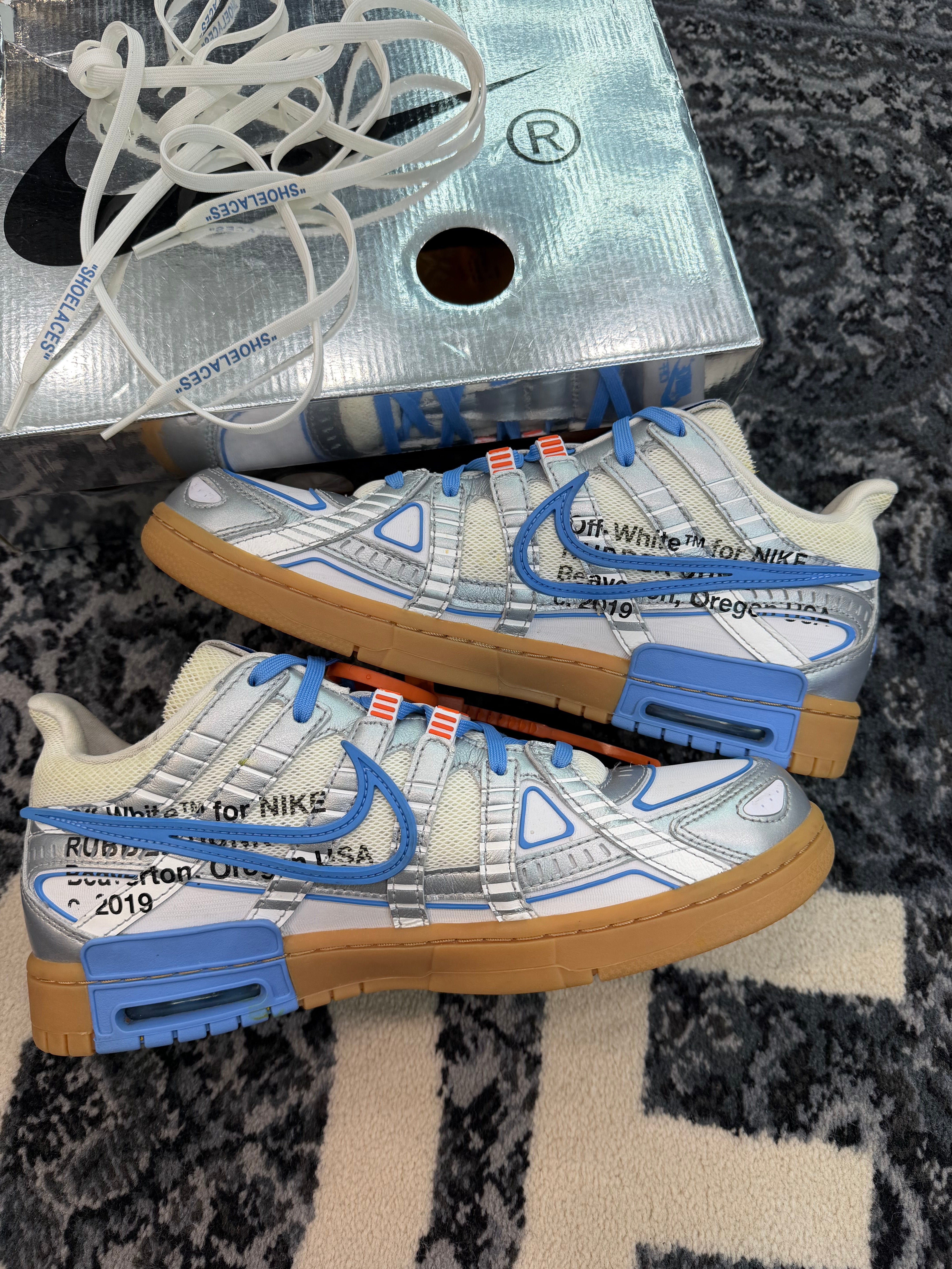 Nike Rubber Dunk Low x Off White “UNC”