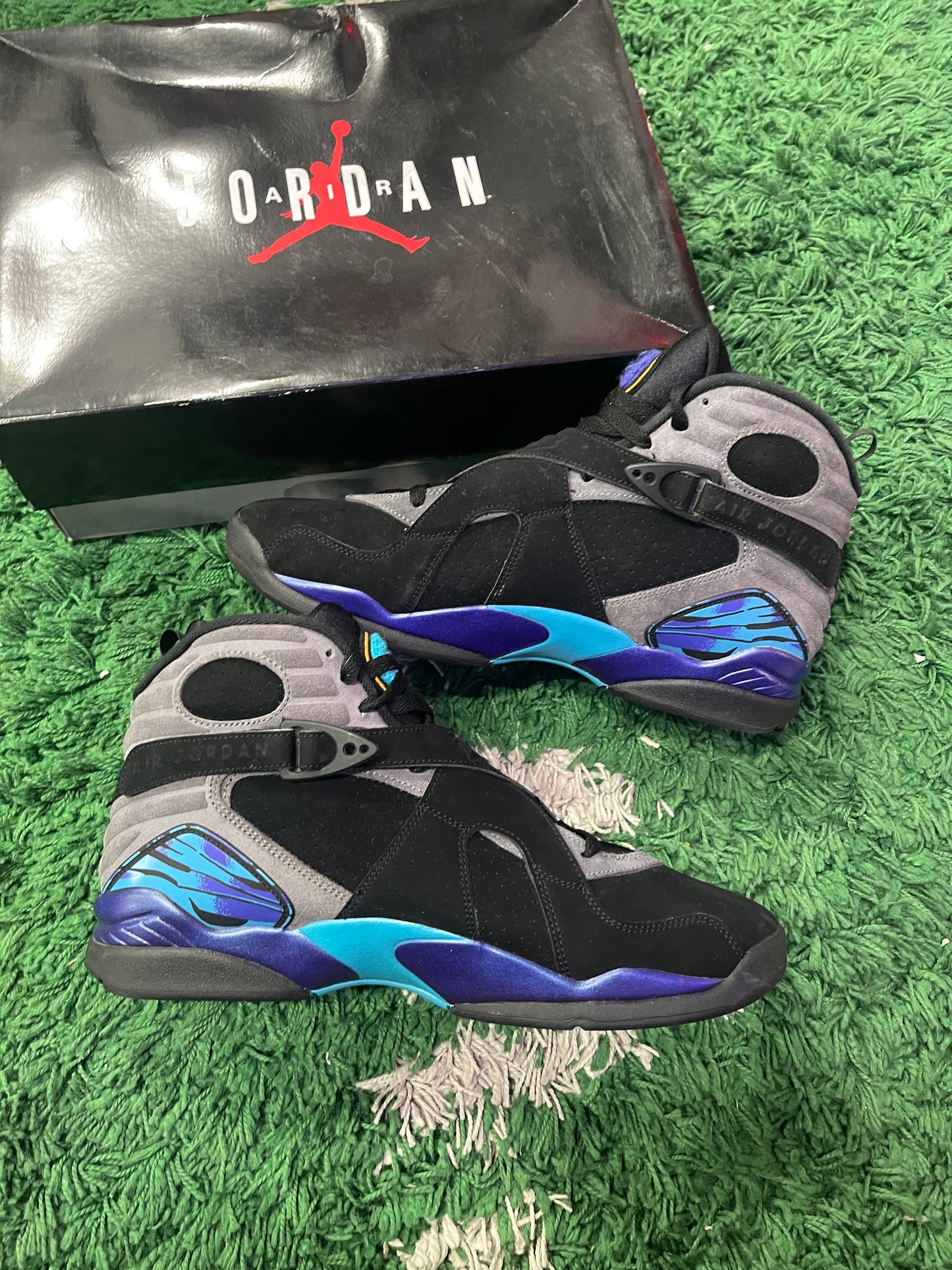 Jordan 8 “Aqua”