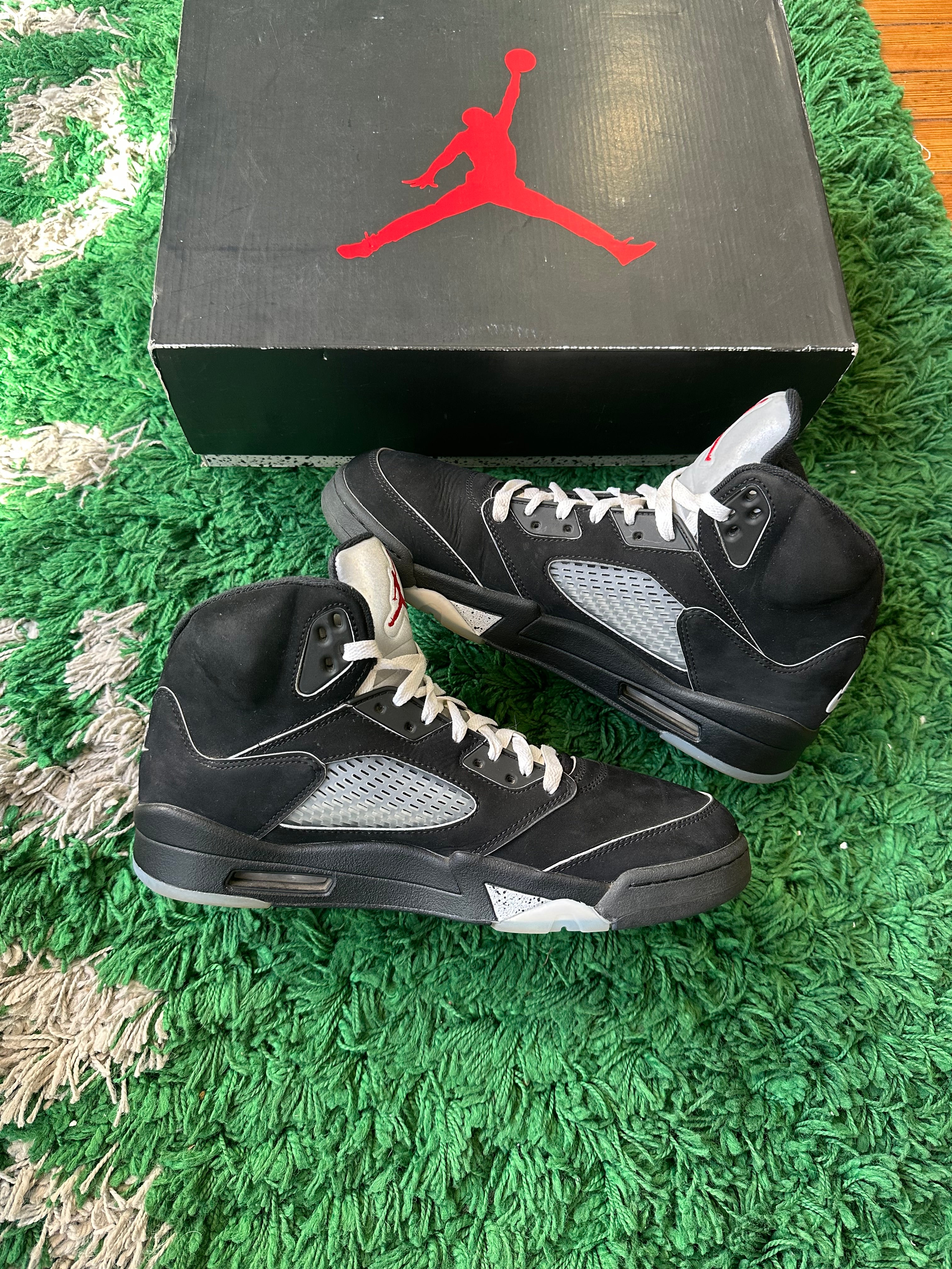 Jordan 5 “Black Metallic Reimagined”