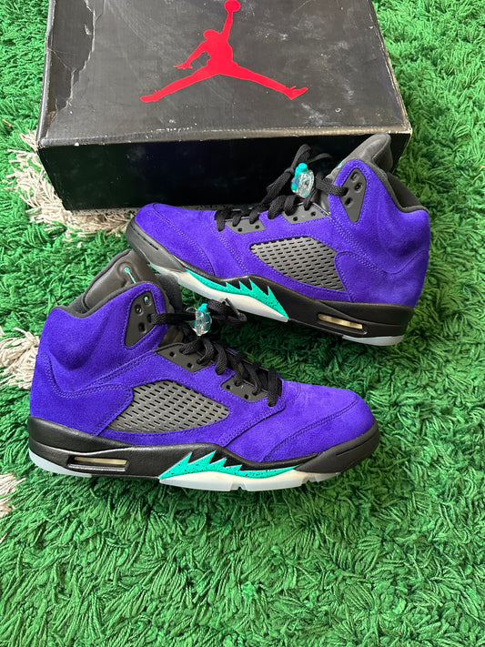 Jordan 5 “Alternate Grape”