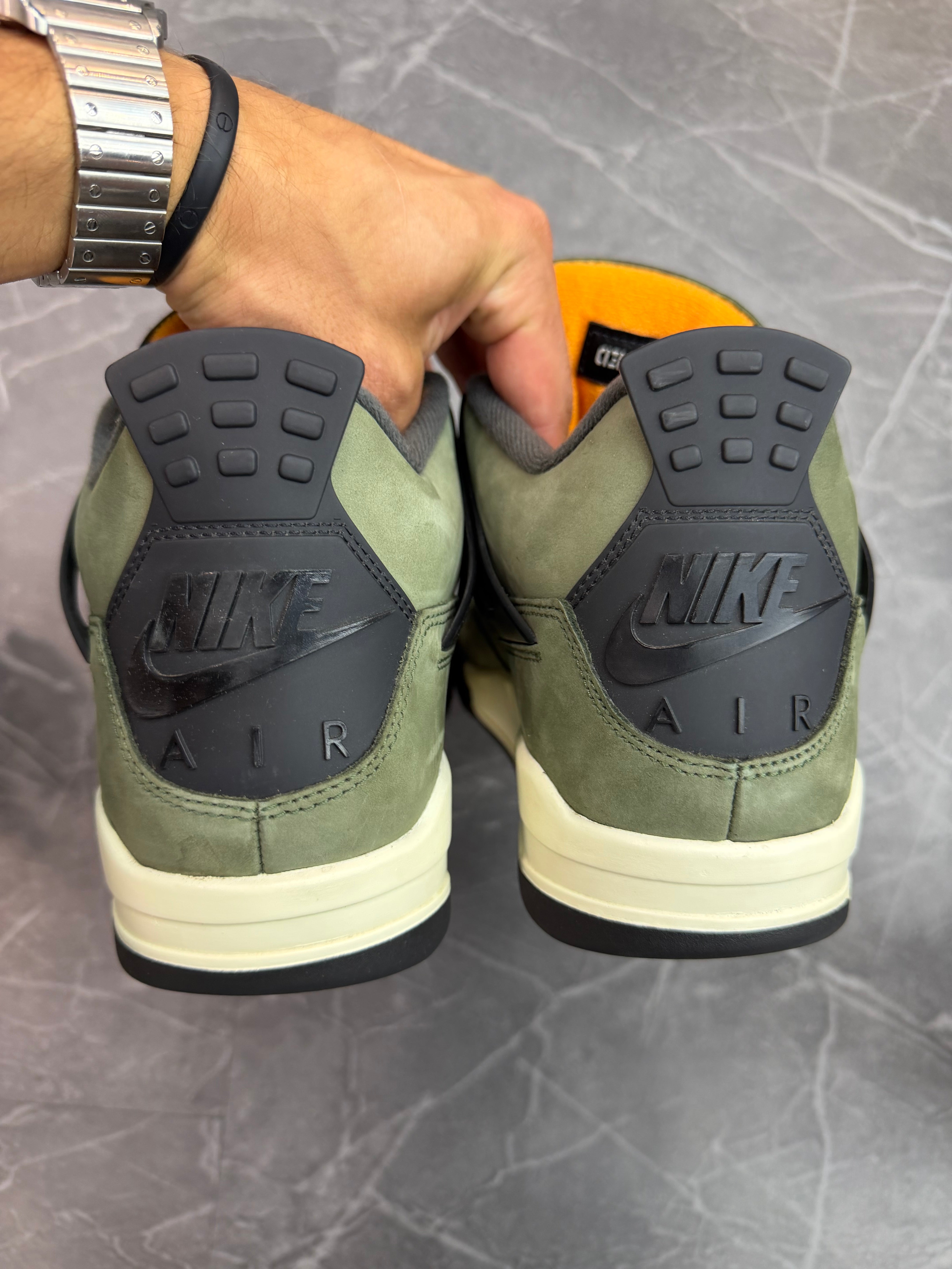 Jordan 4 “Undefeated”