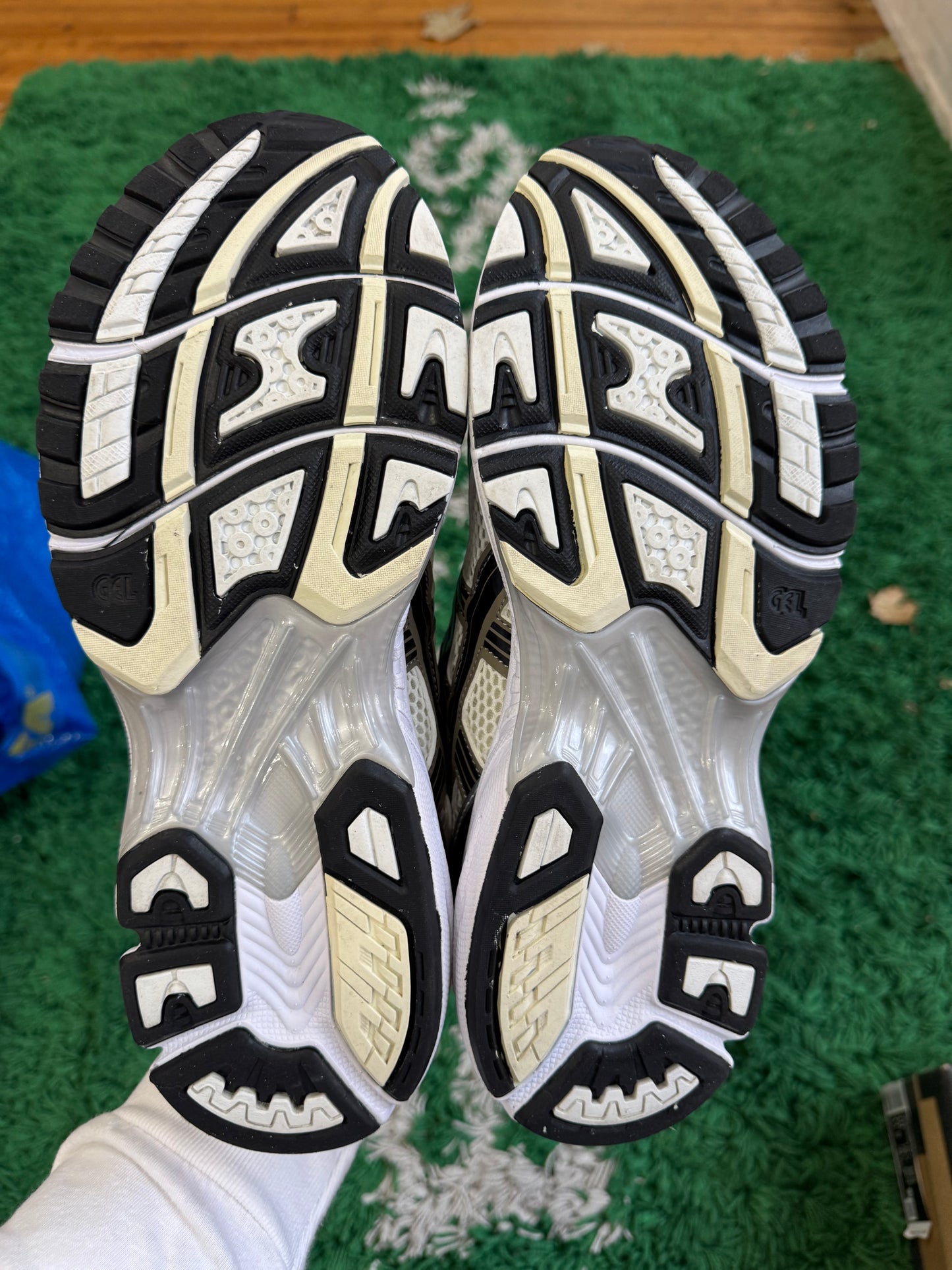 ASICS Gel-Kayano 14 “Cream Metallic Plum”