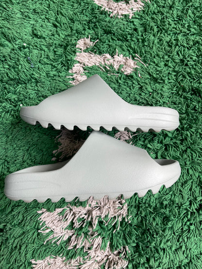 Yeezy Slides “Salt”