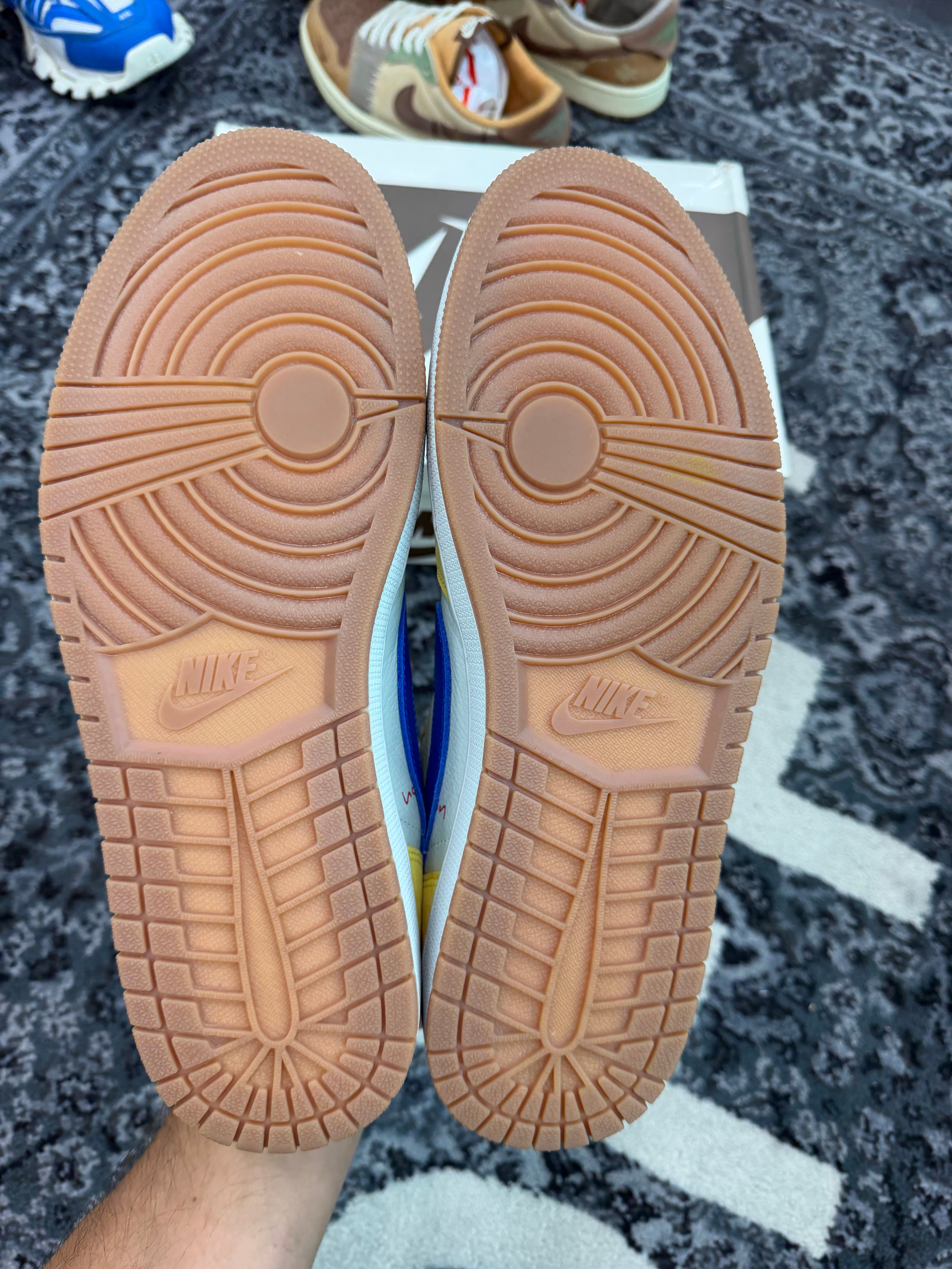 Jordan 1 Low x Travis Scott “Canary”