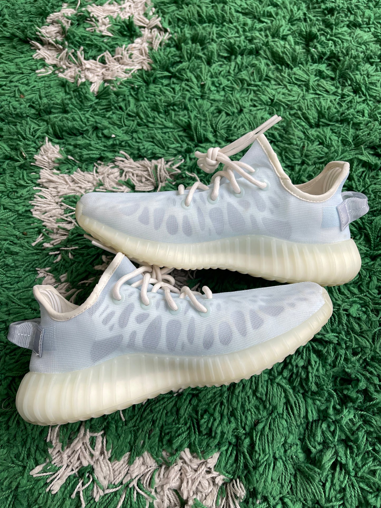 Yeezy 350 “Mono Ice”