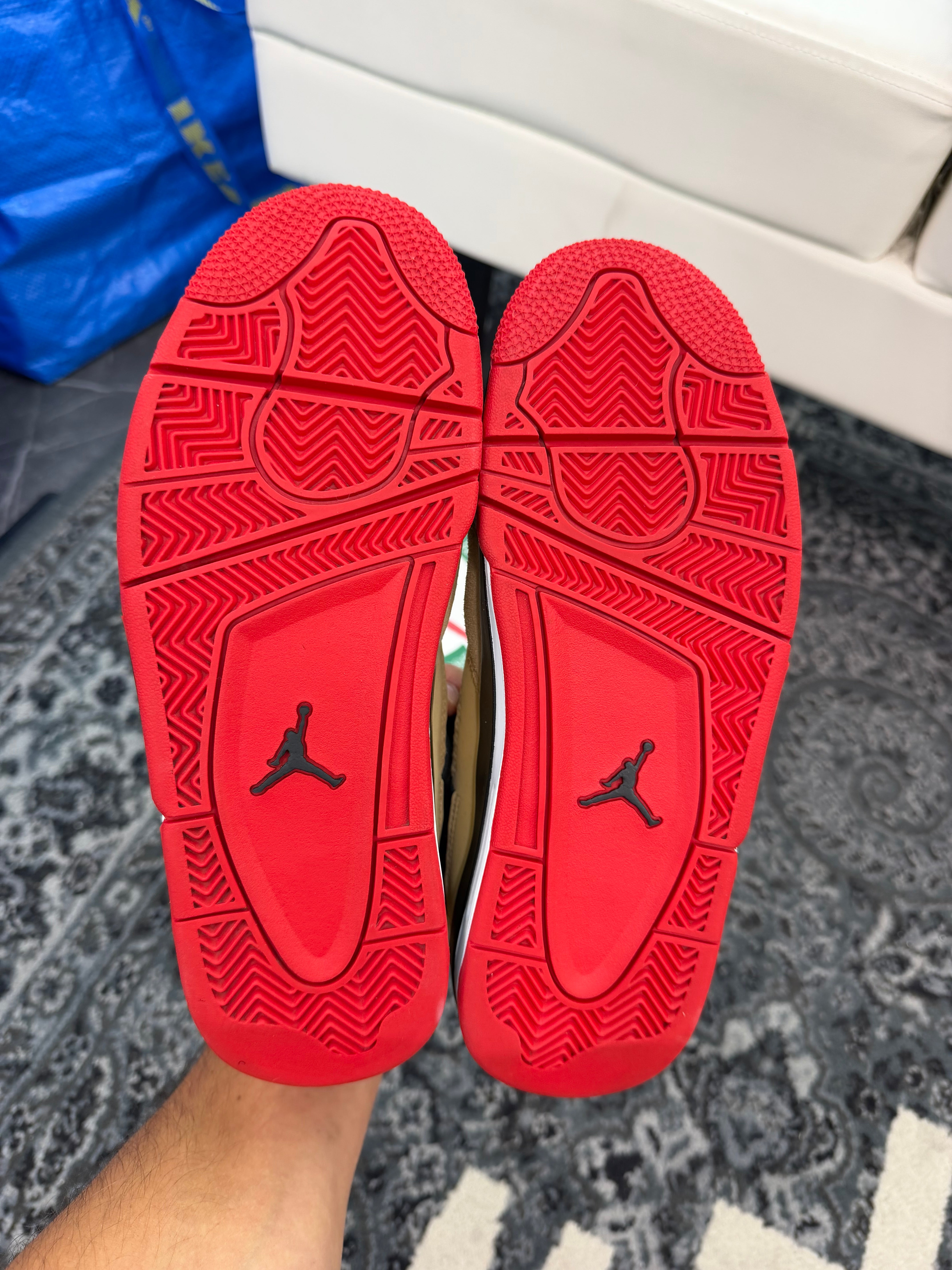 Jordan 4 “Pizza”