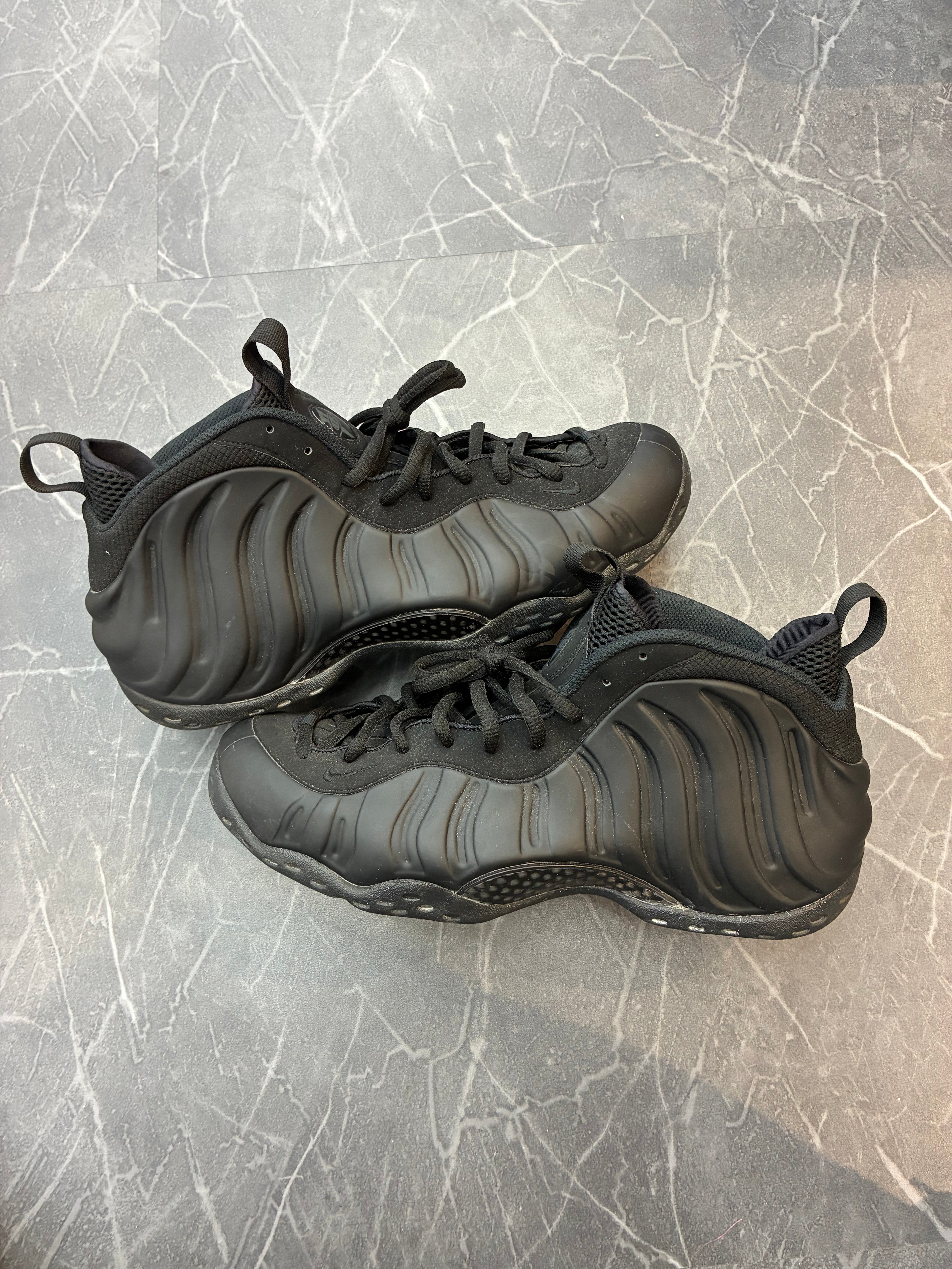 Nike Foamposite “Anthracite”