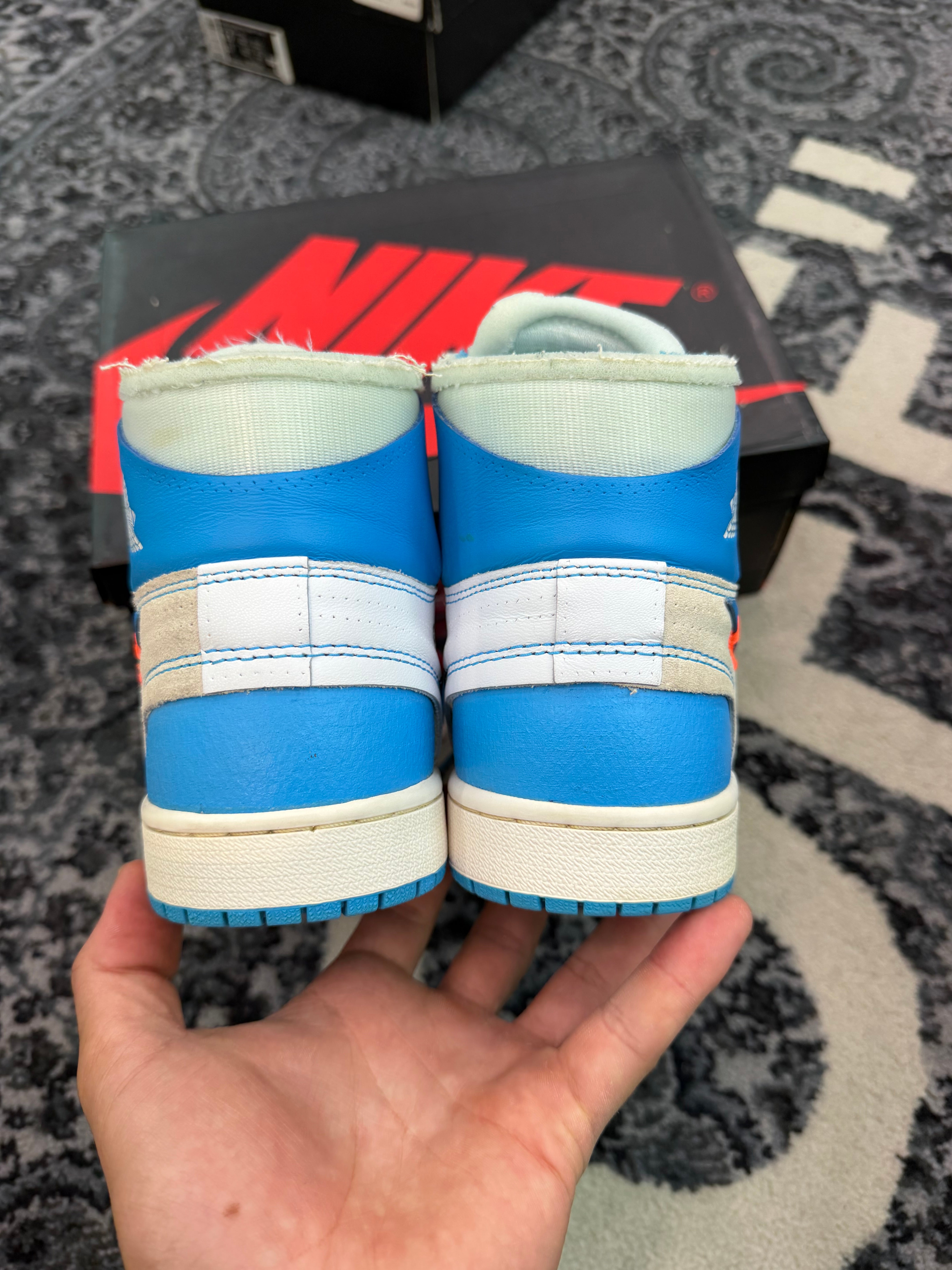 Jordan 1 High x Off White “University Blue”