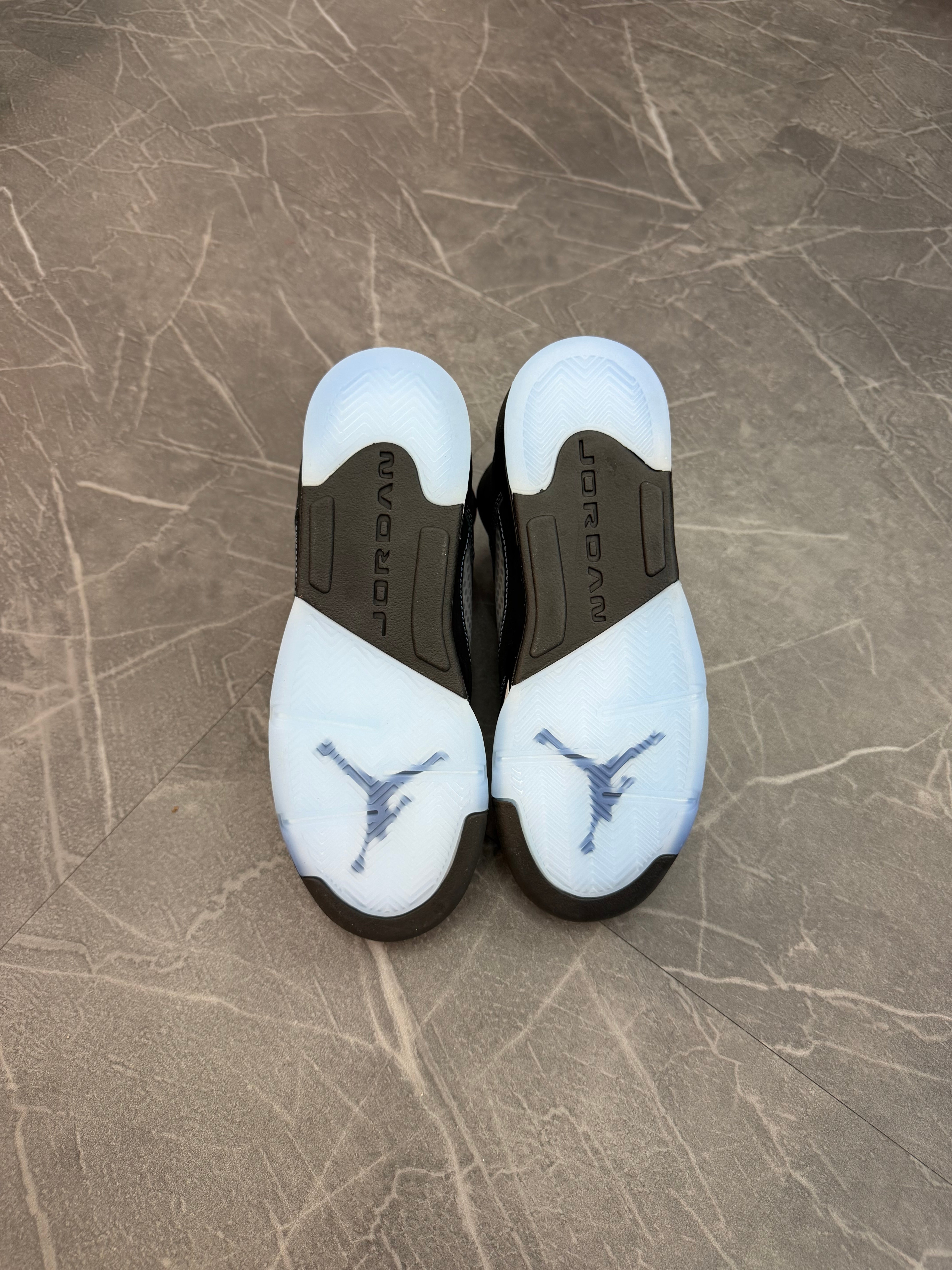 Jordan 5 “Black University Blue”