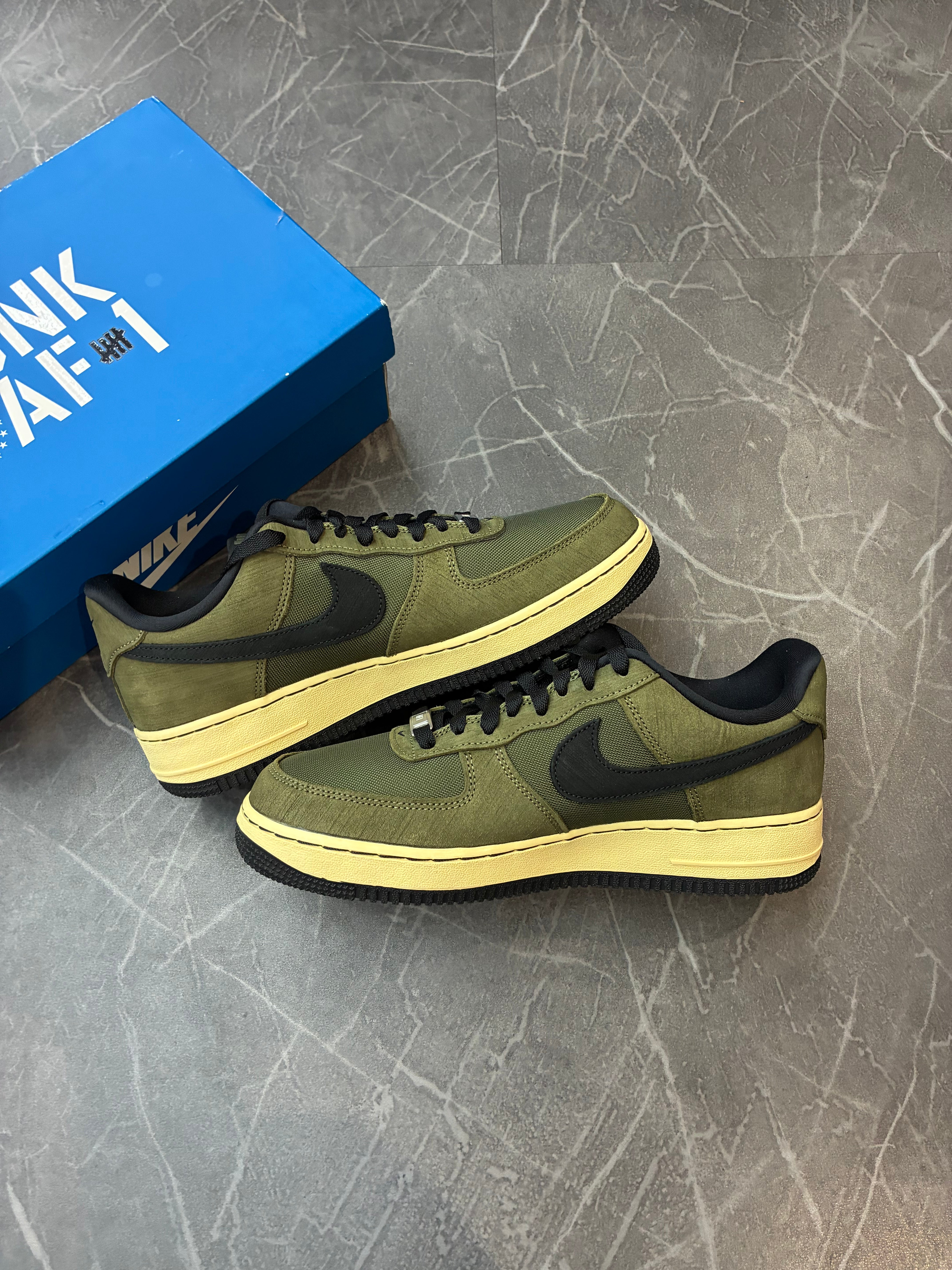 Nike Air Force 1 Undefeated Ballistic Dunk vs. AF1