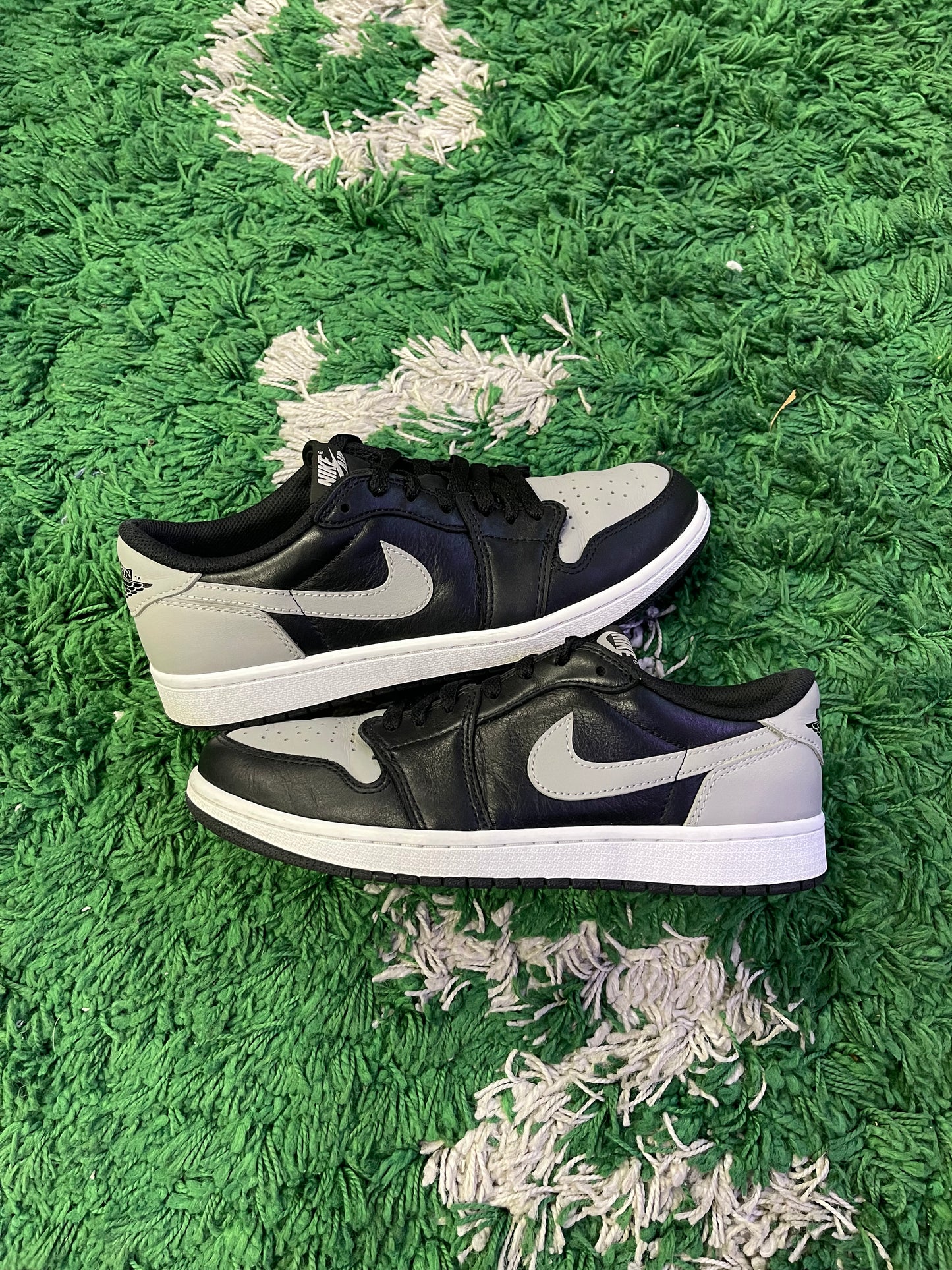 Jordan 1 Low “Shadow”