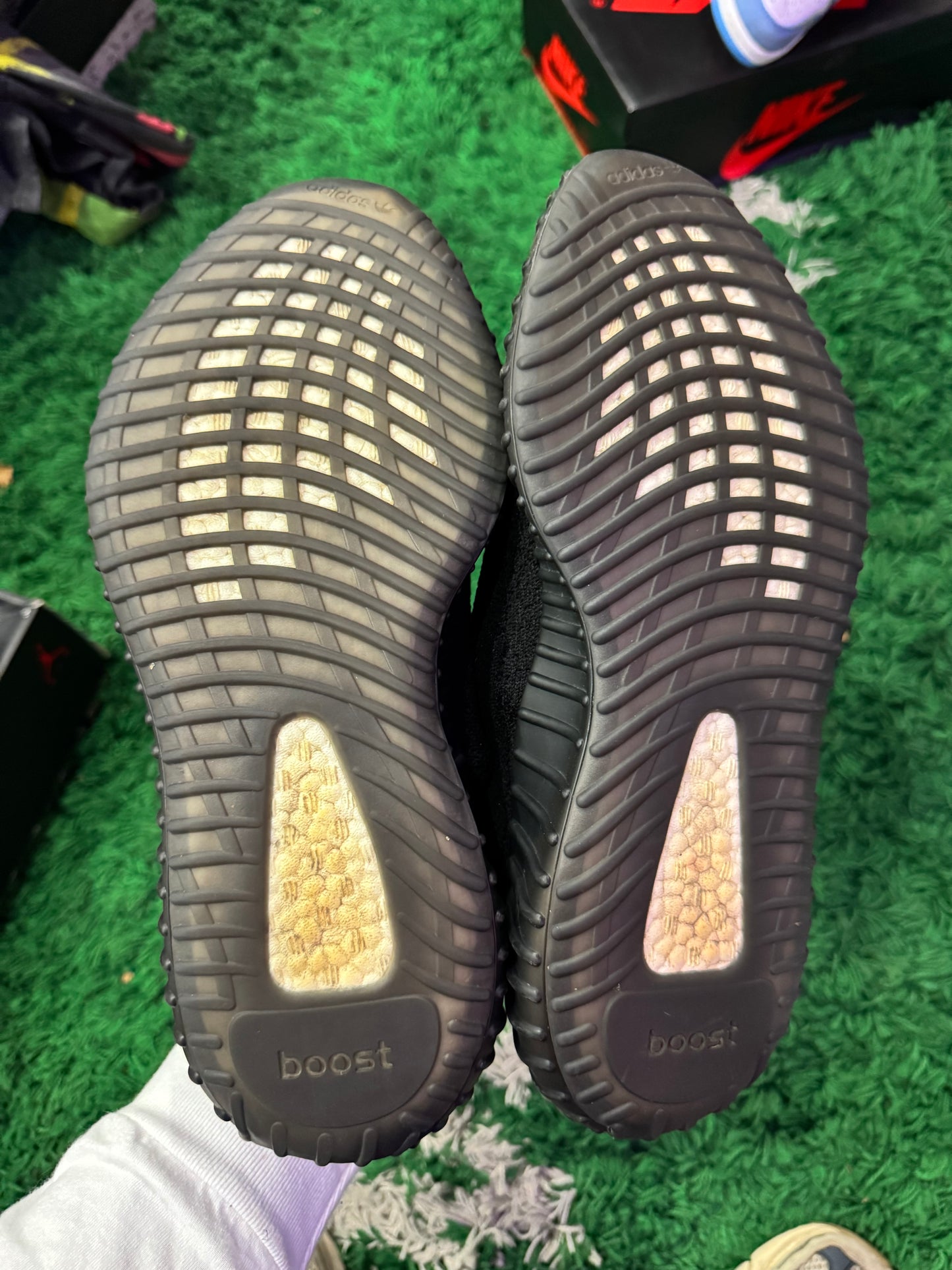 Yeezy 350 “Bred”