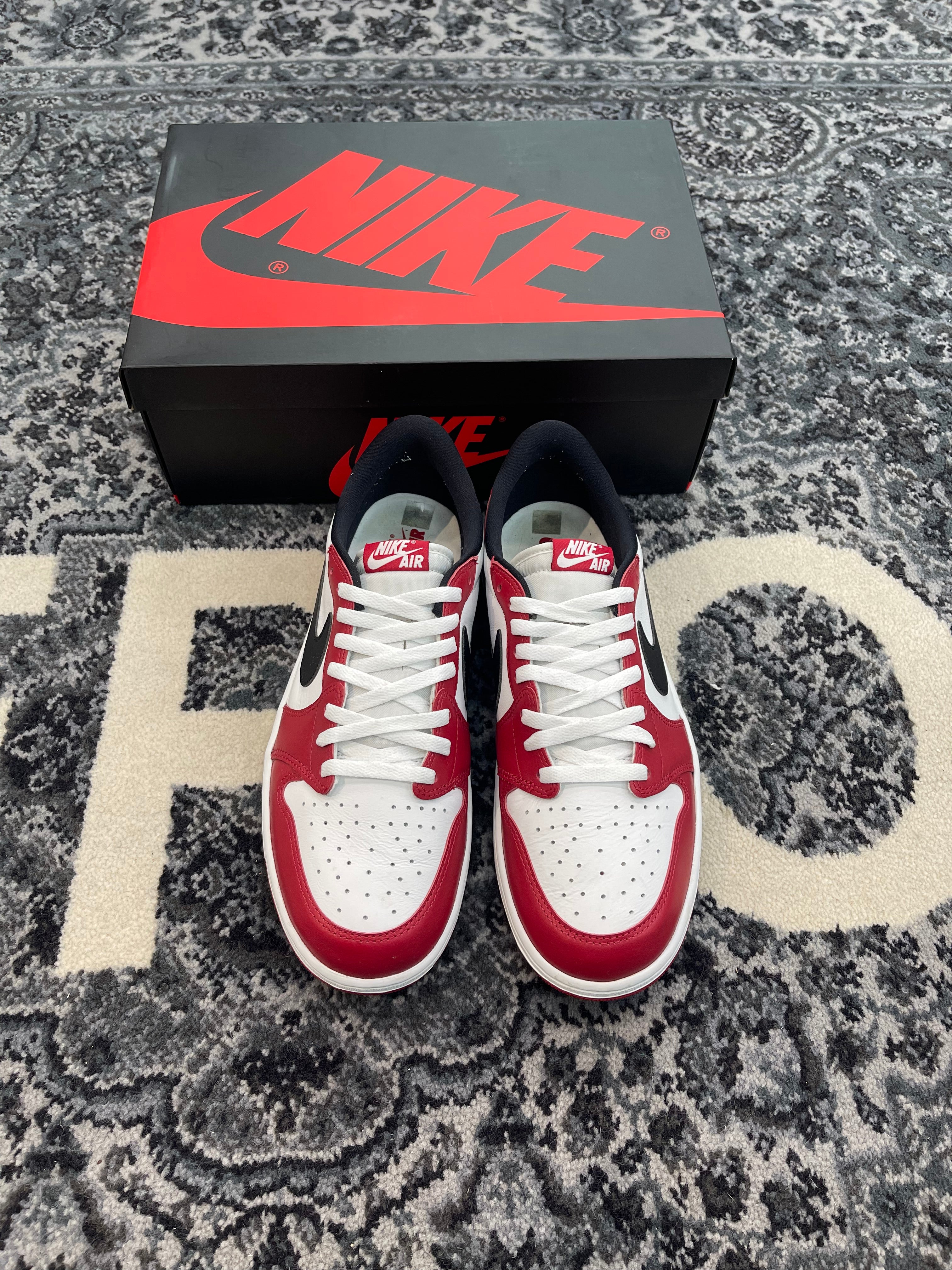Jordan 1 Low “Chicago”