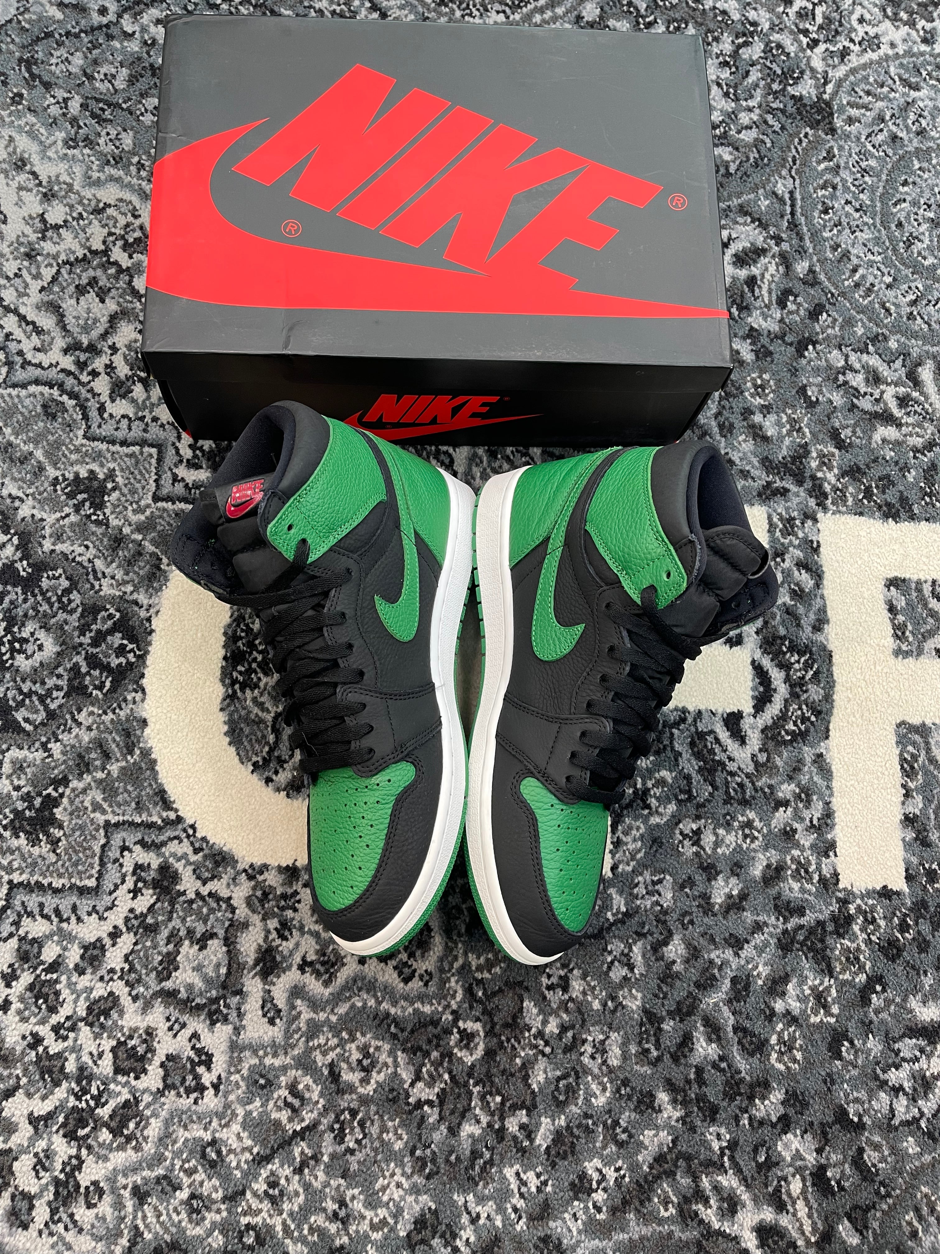 Jordan 1 High “Pine Green Black”