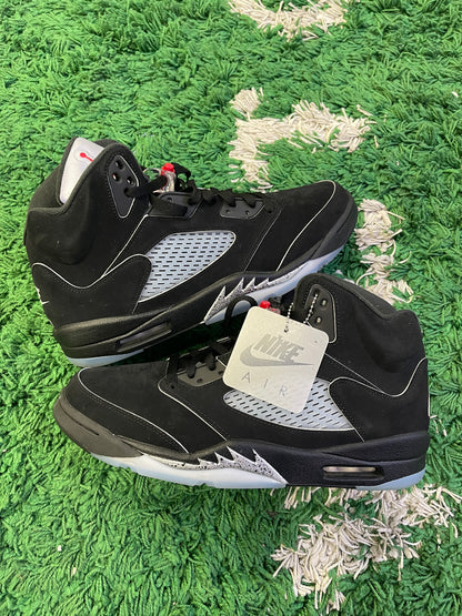 Jordan 5 “Black Metallic Reimagined”